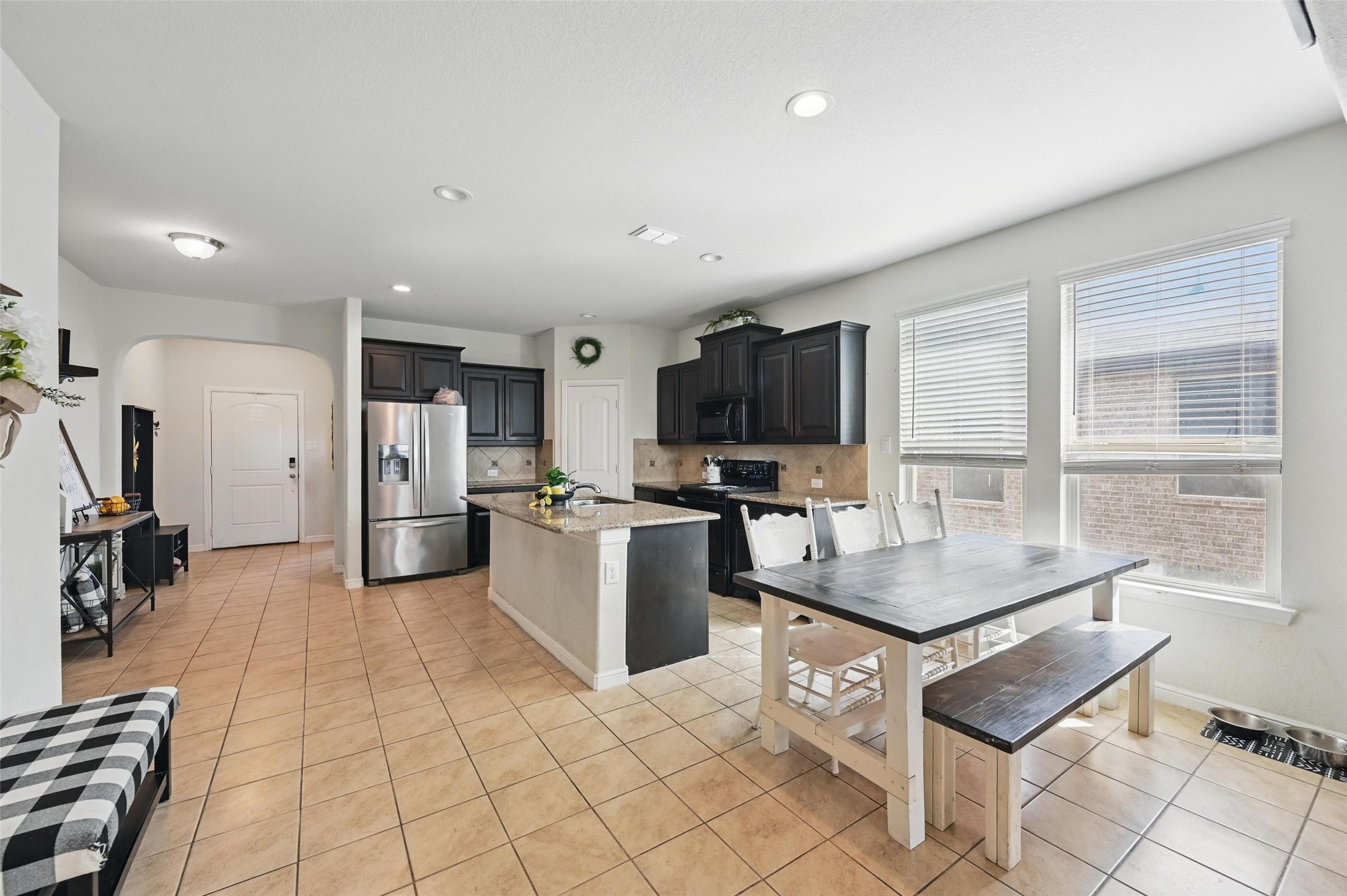 1008 Meadow Scape Drive