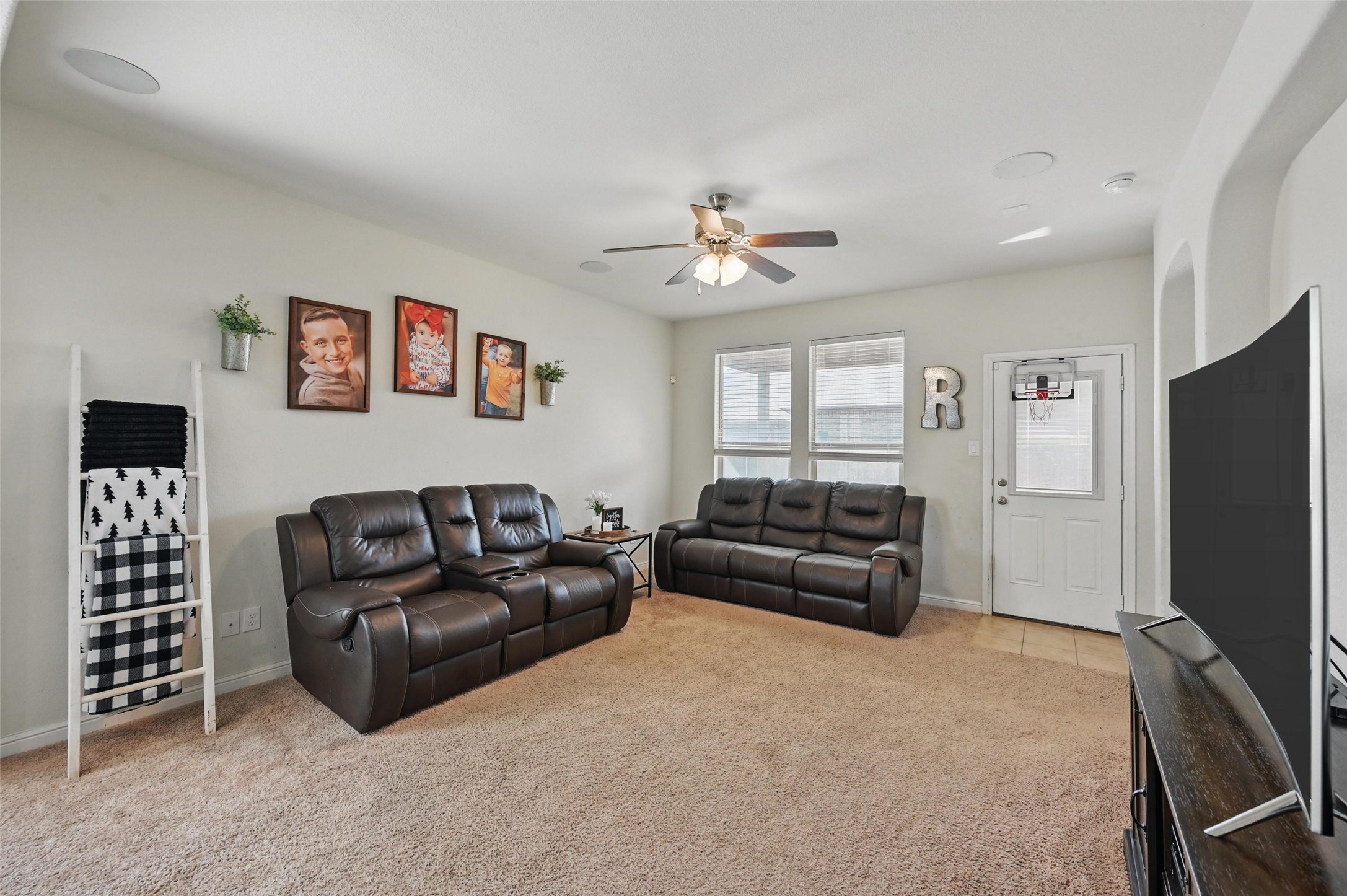 1008 Meadow Scape Drive