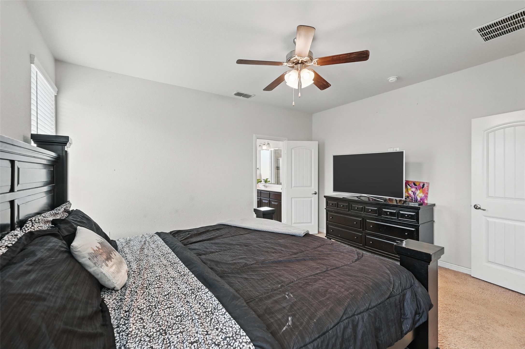 1008 Meadow Scape Drive