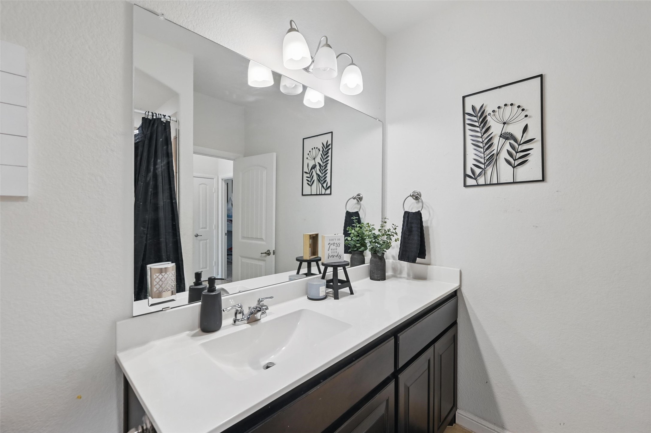 1008 Meadow Scape Drive