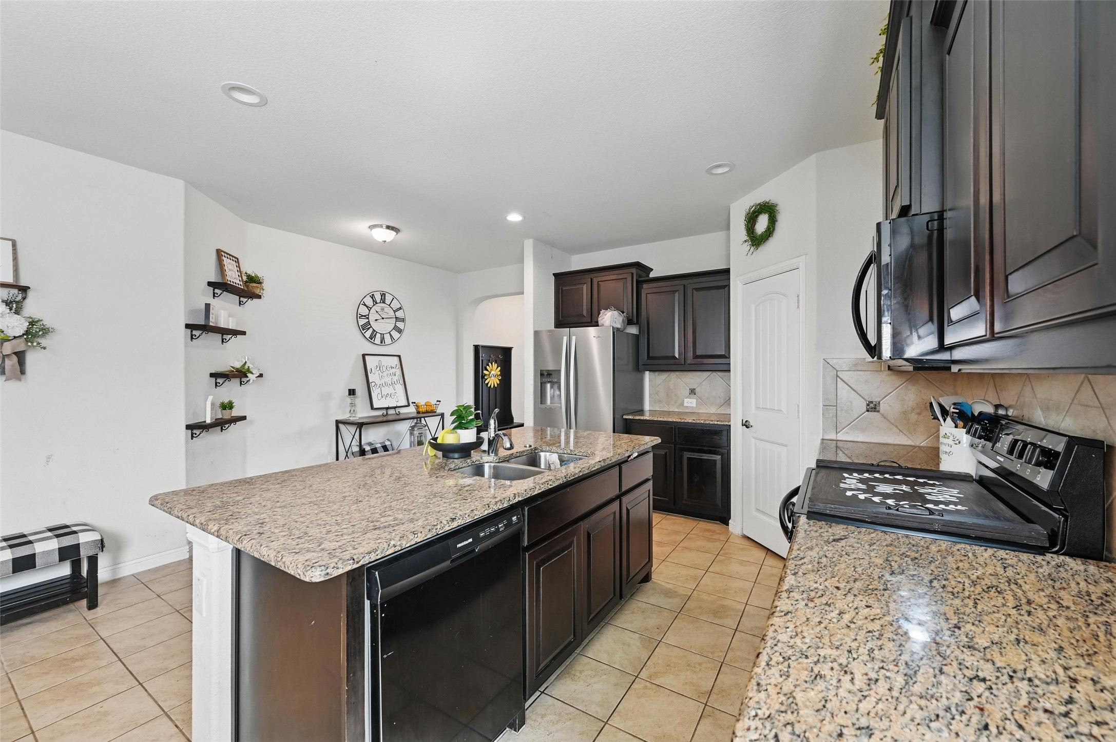 1008 Meadow Scape Drive