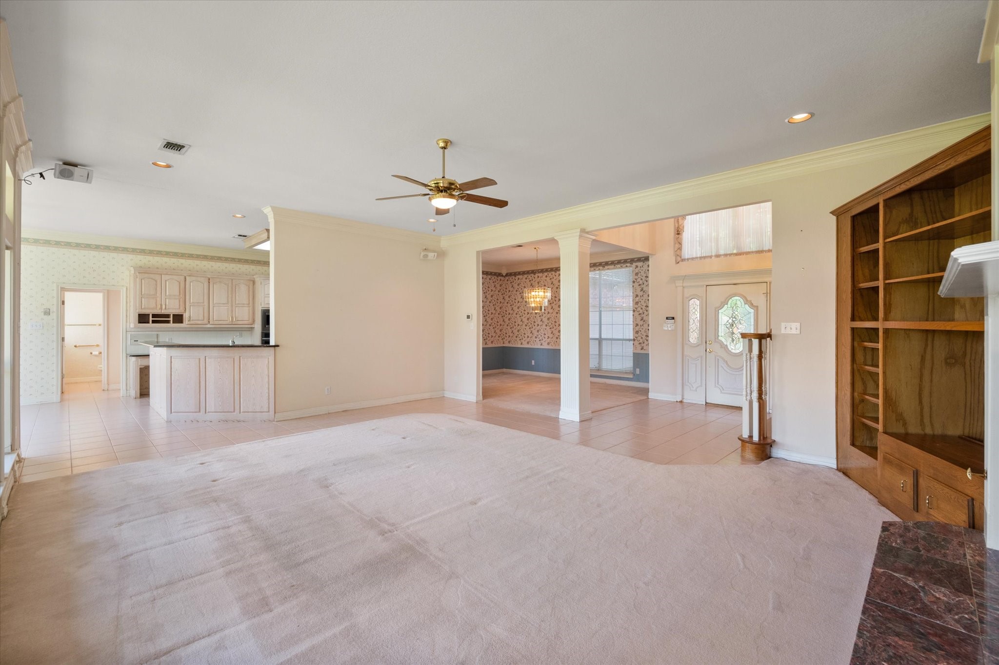 818 Riviera Drive