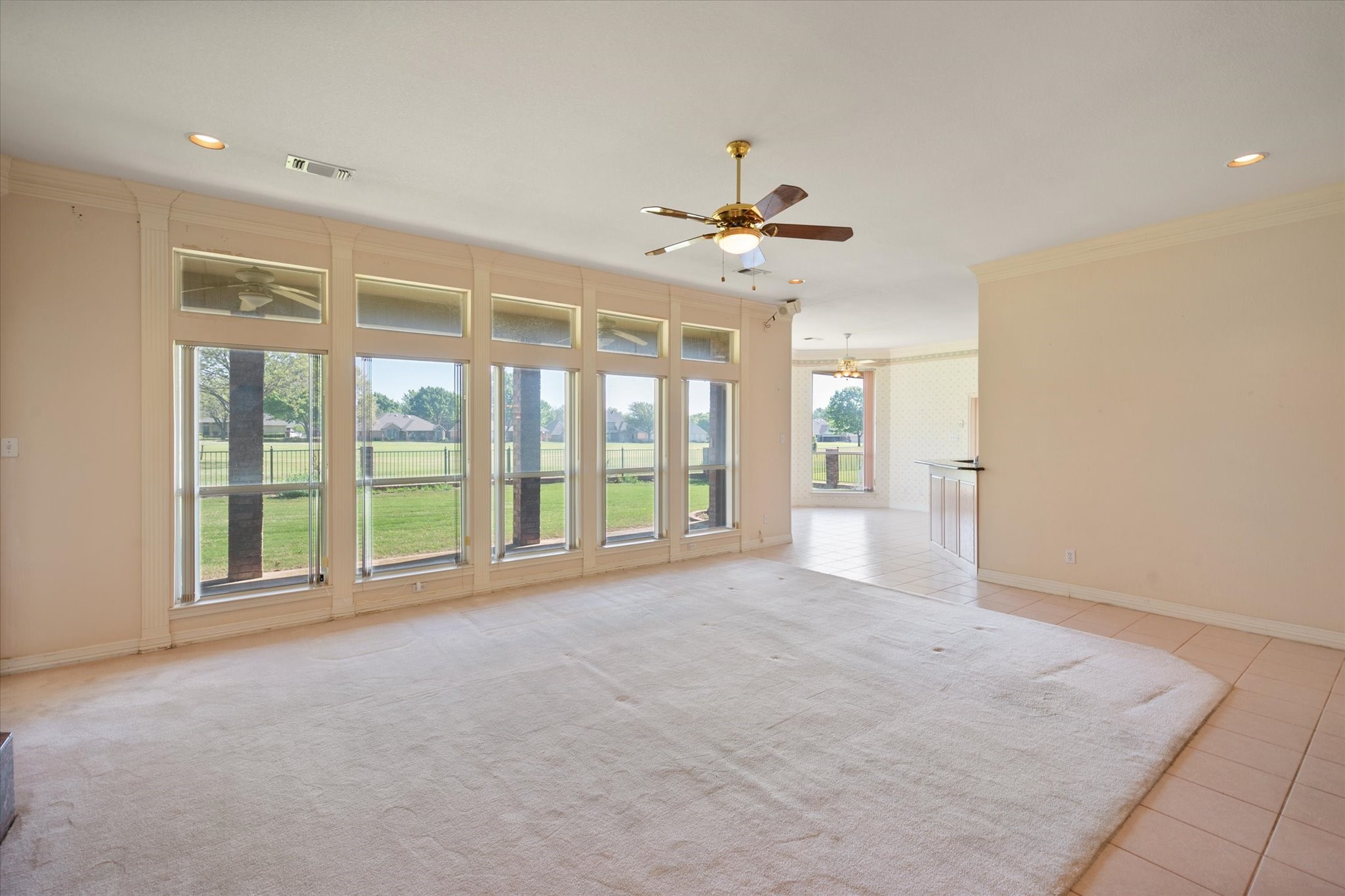 818 Riviera Drive