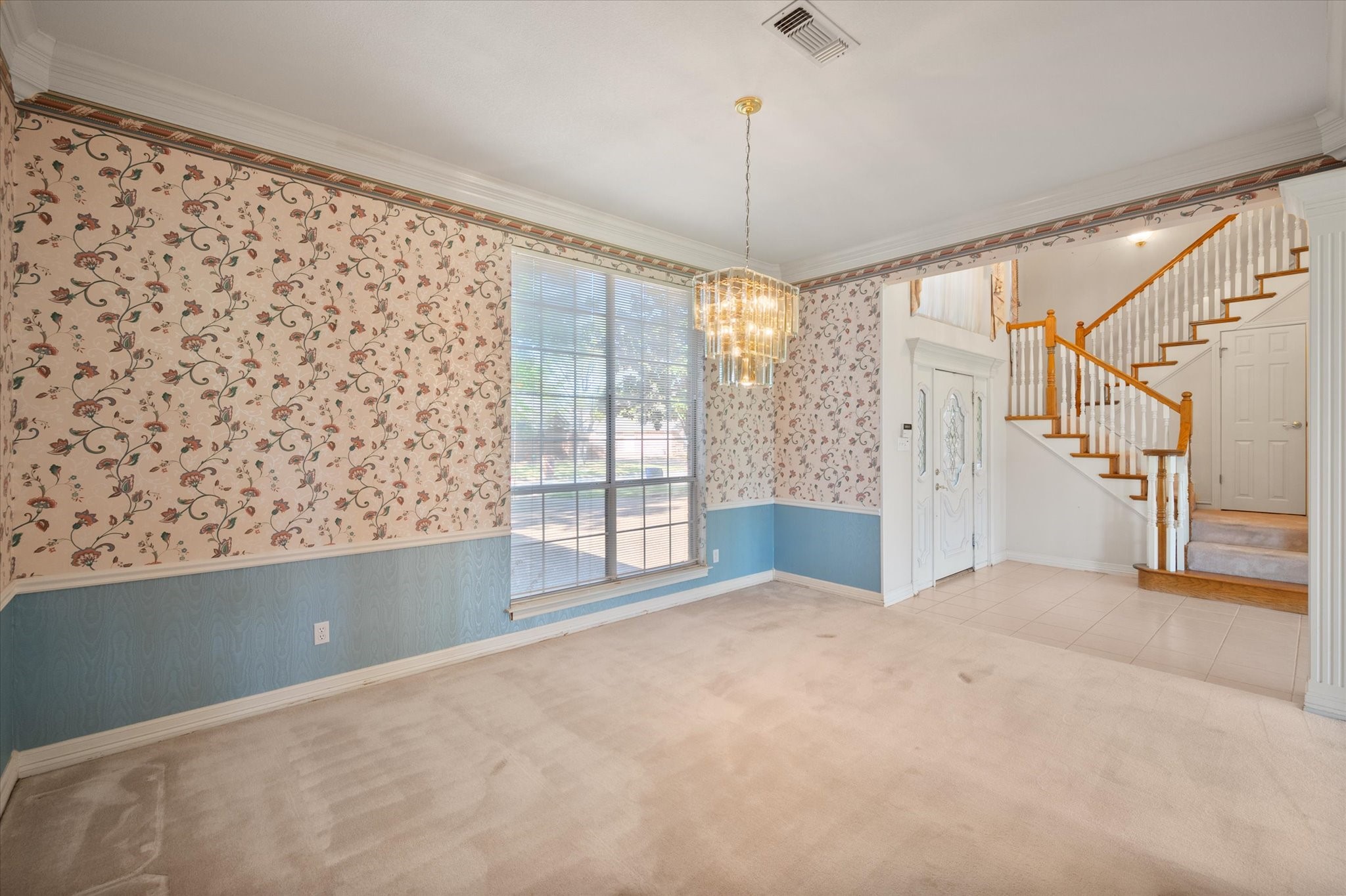 818 Riviera Drive
