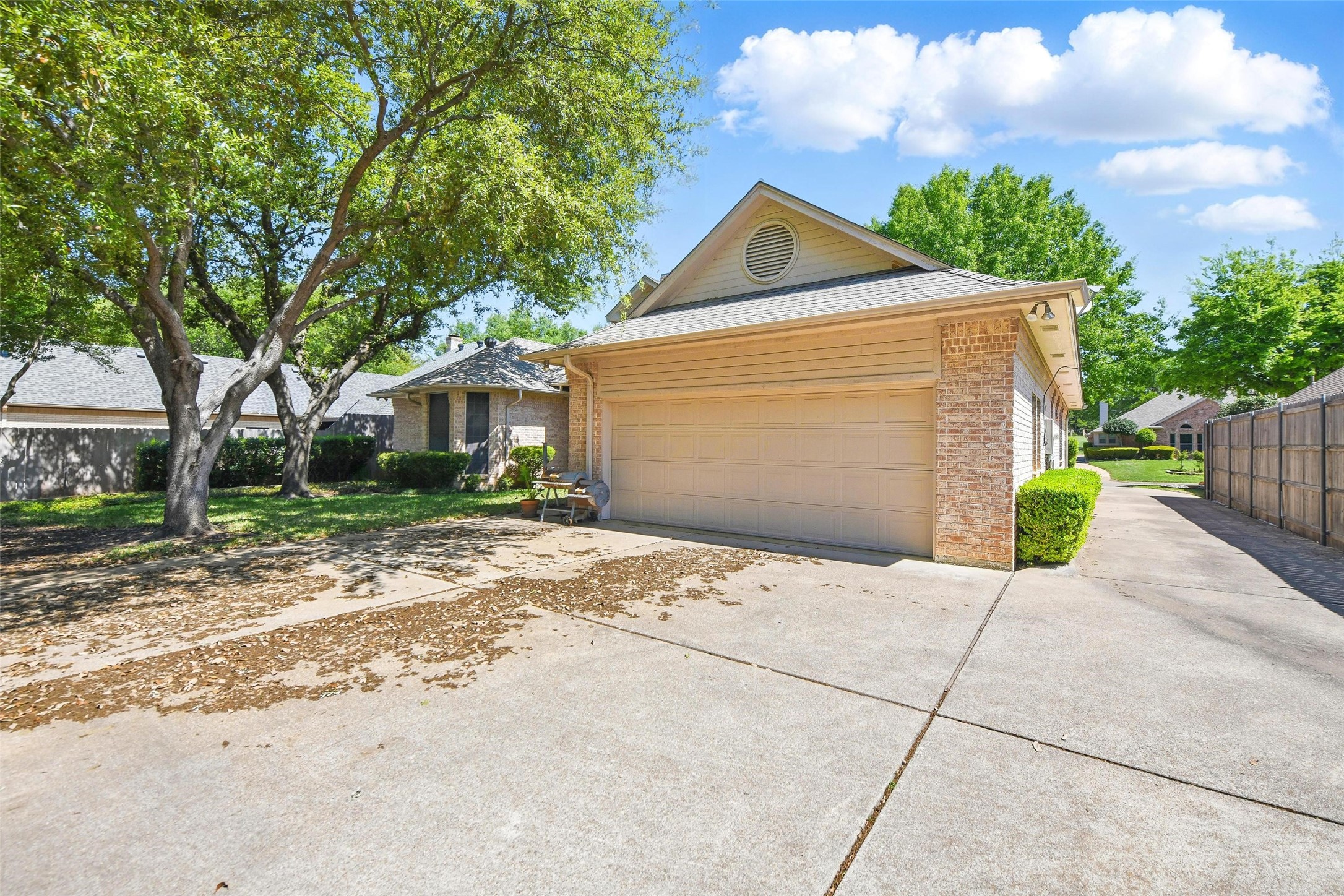 6230 Skylark Circle