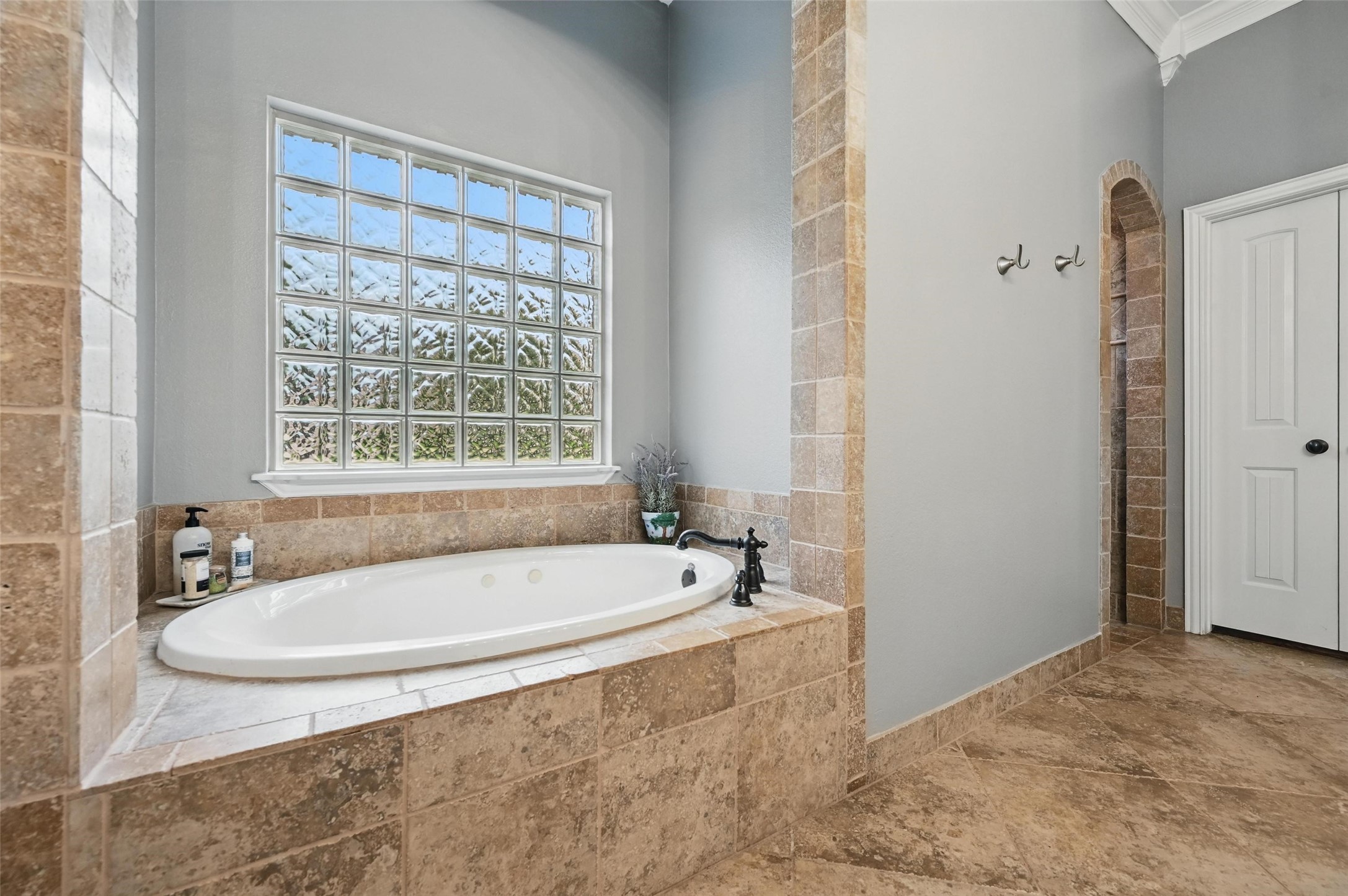 1213 Hudson Drive