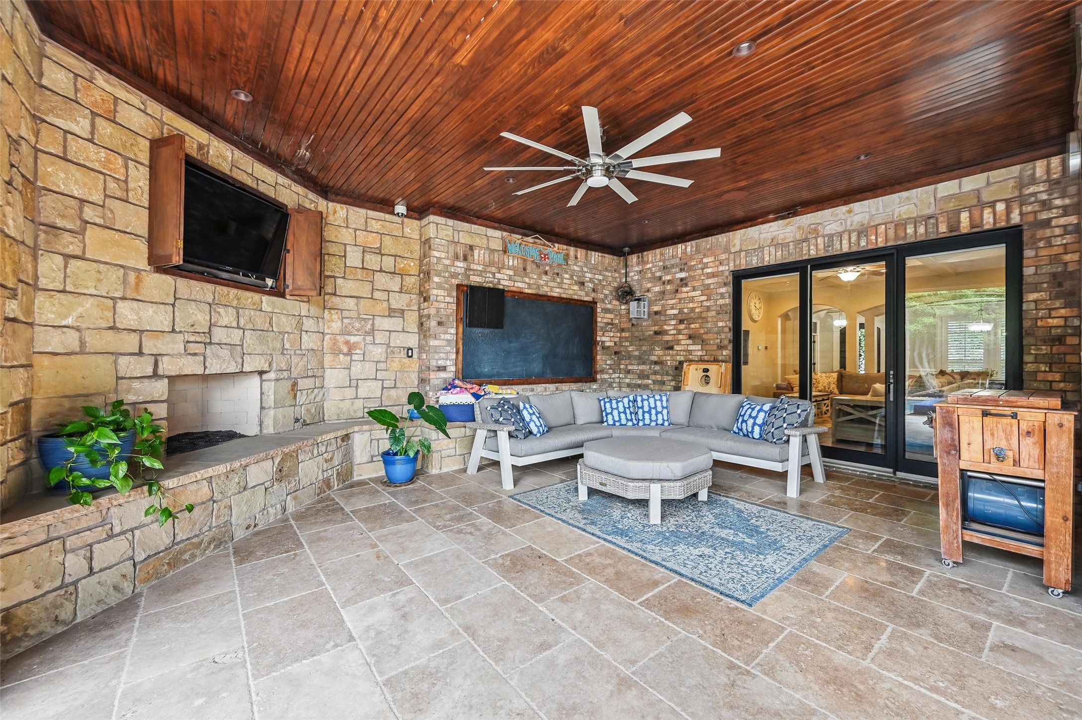 1213 Hudson Drive
