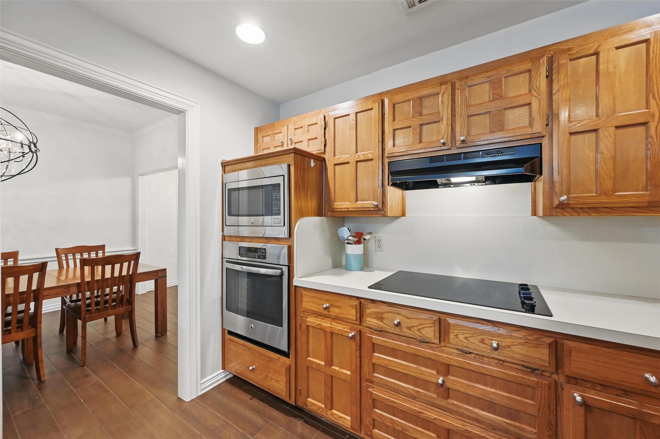 6004 Green Forest Court