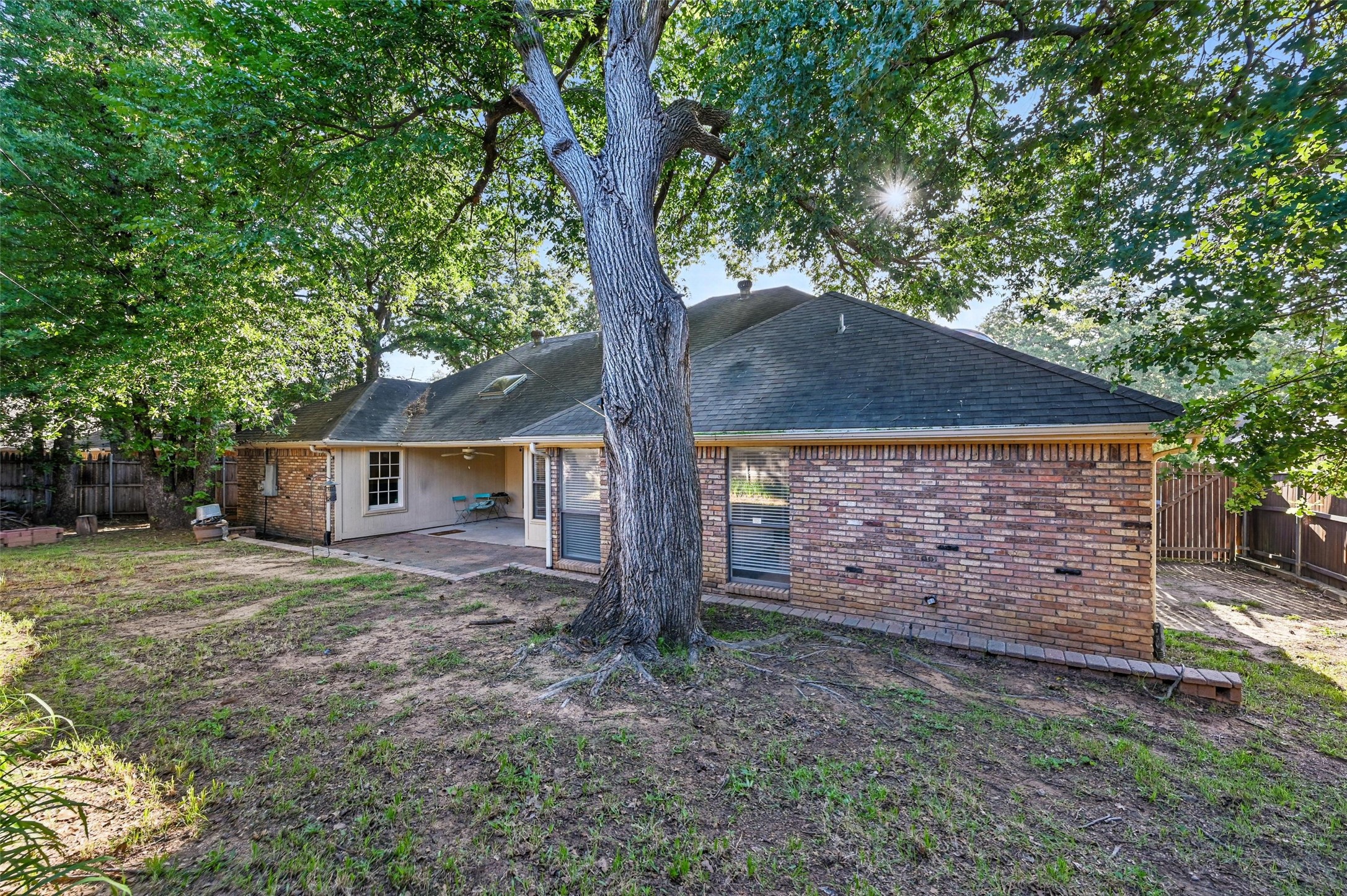 6004 Green Forest Court