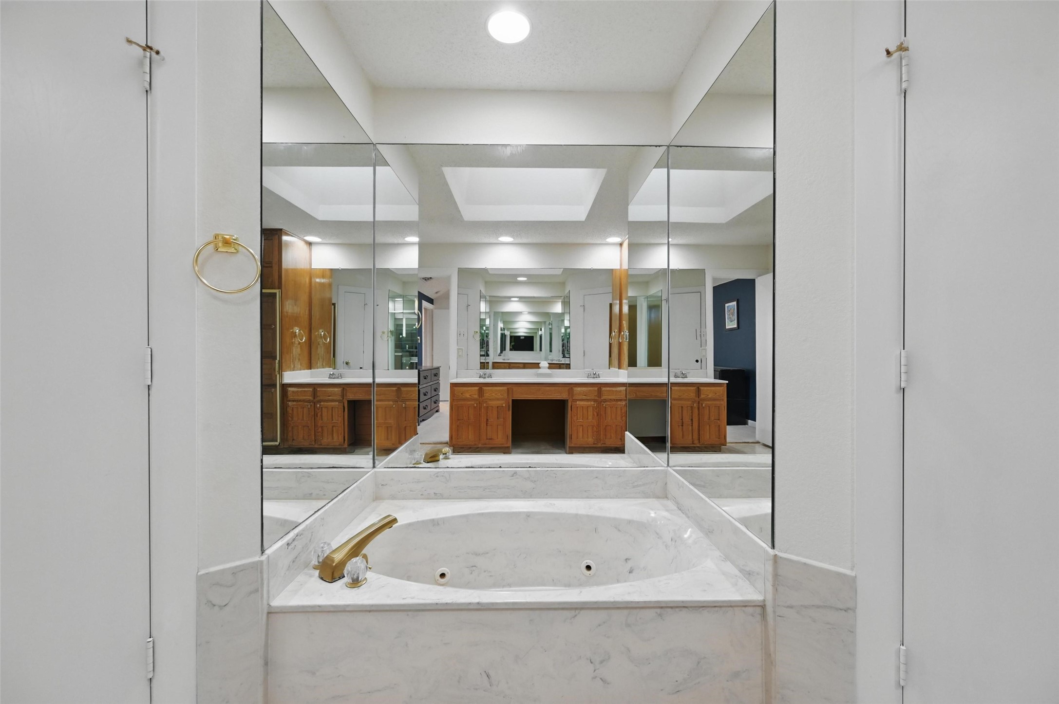 6004 Green Forest Court