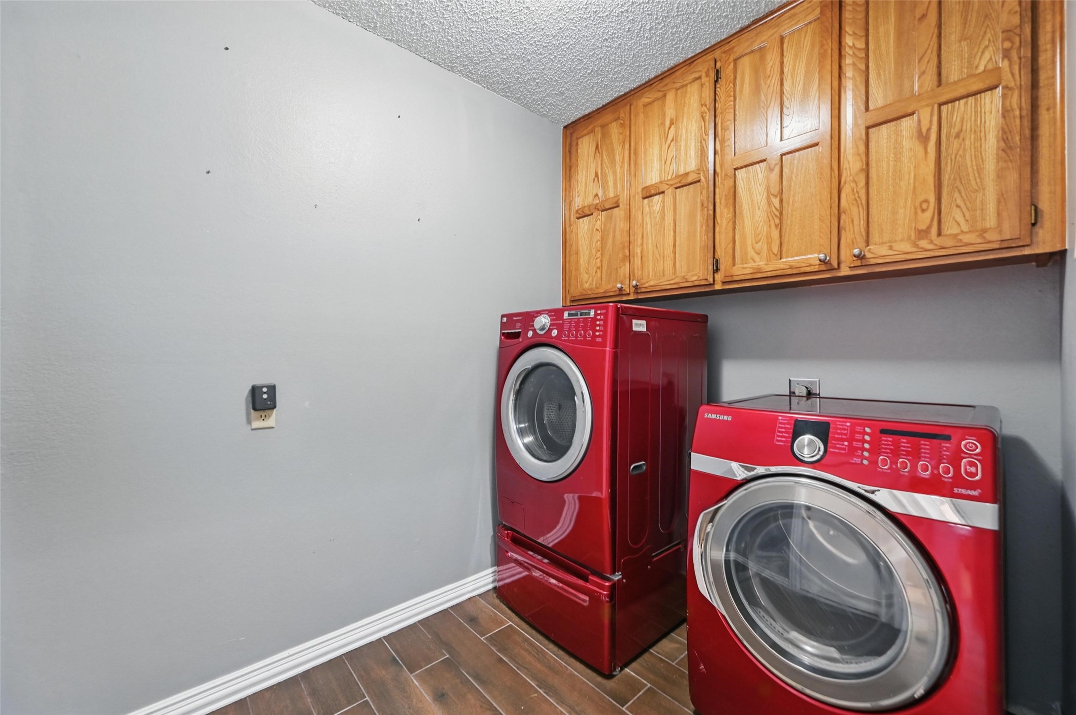 6004 Green Forest Court