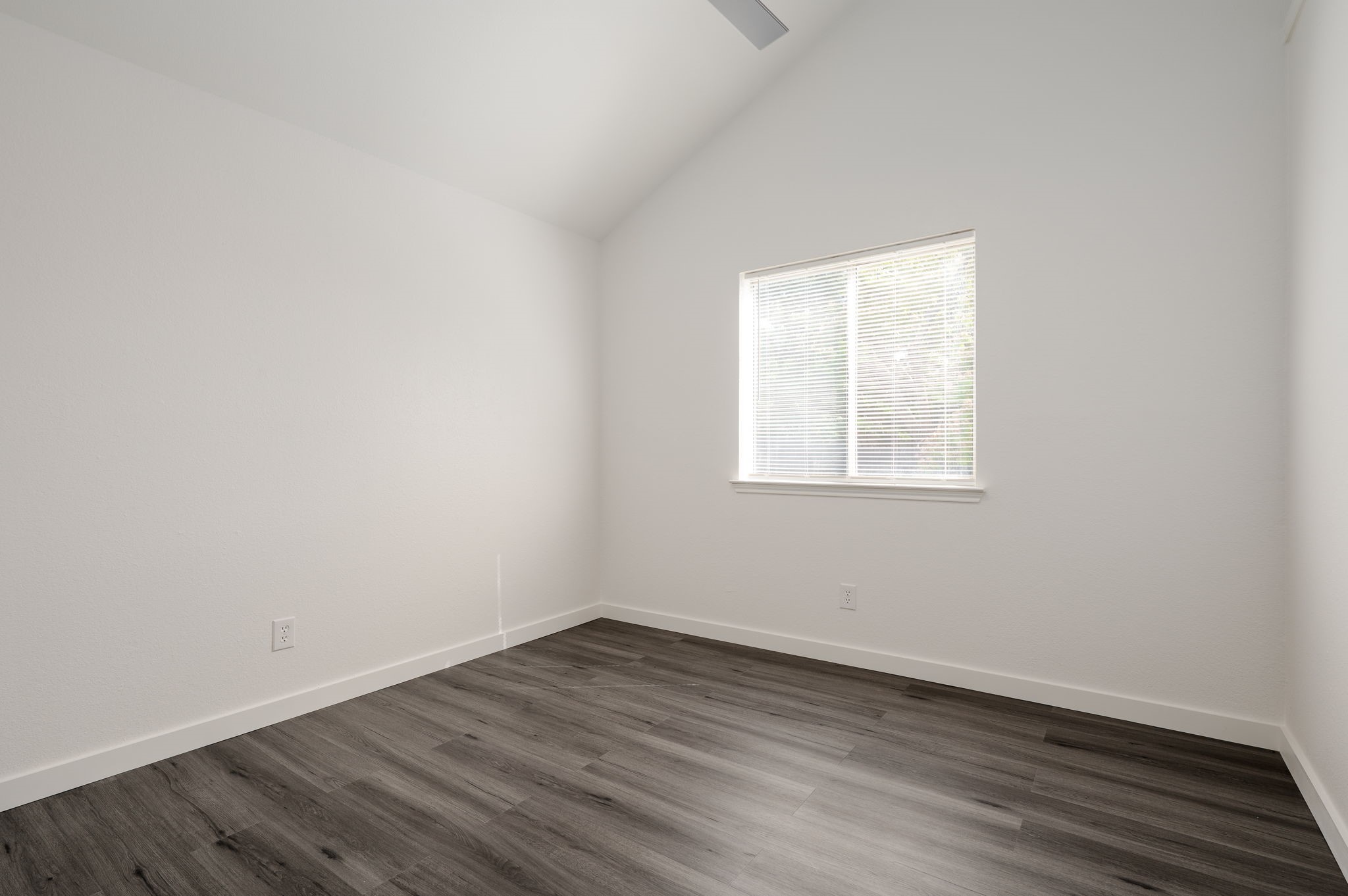 5620 Shady Springs Trail