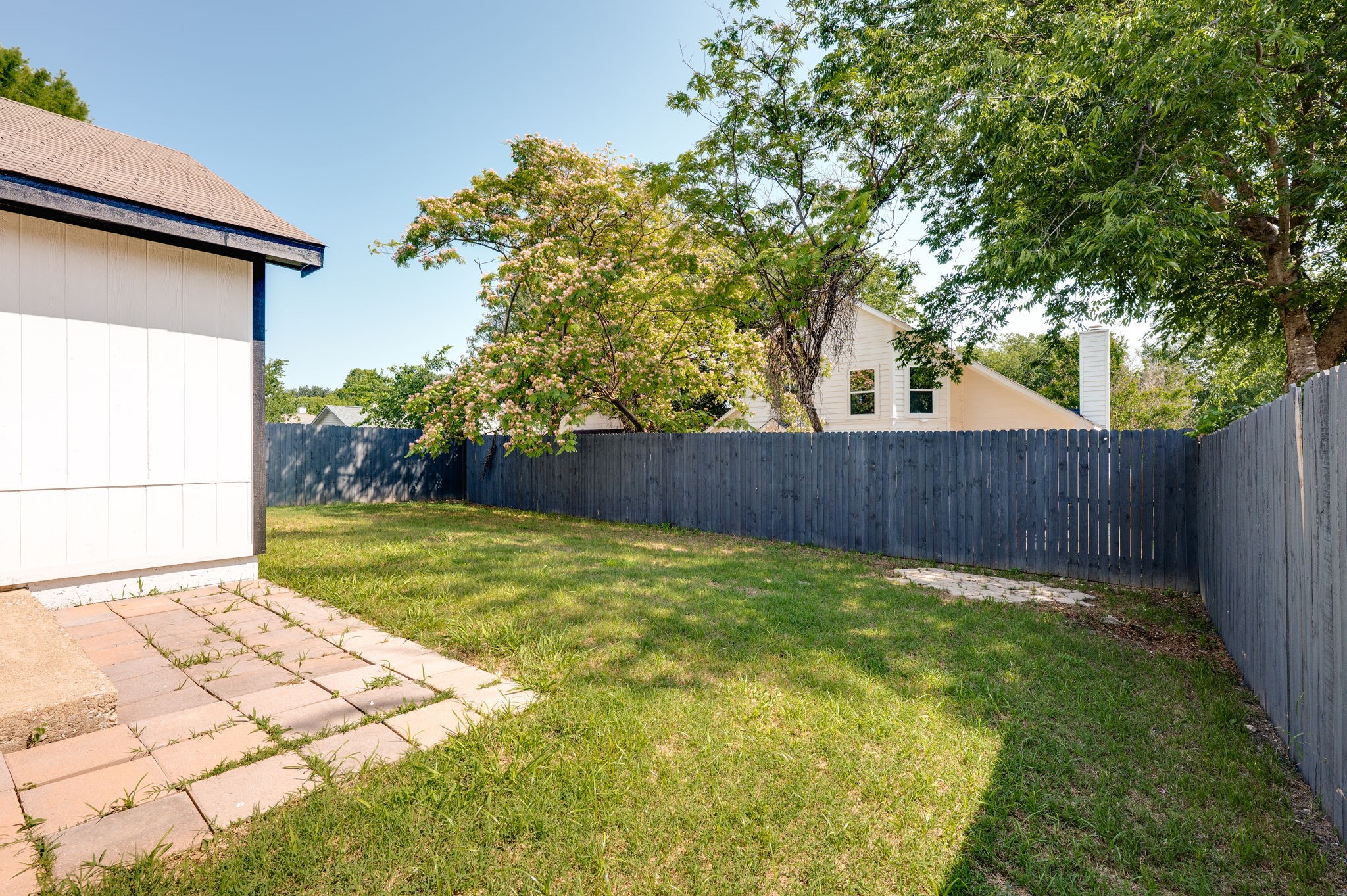 5620 Shady Springs Trail