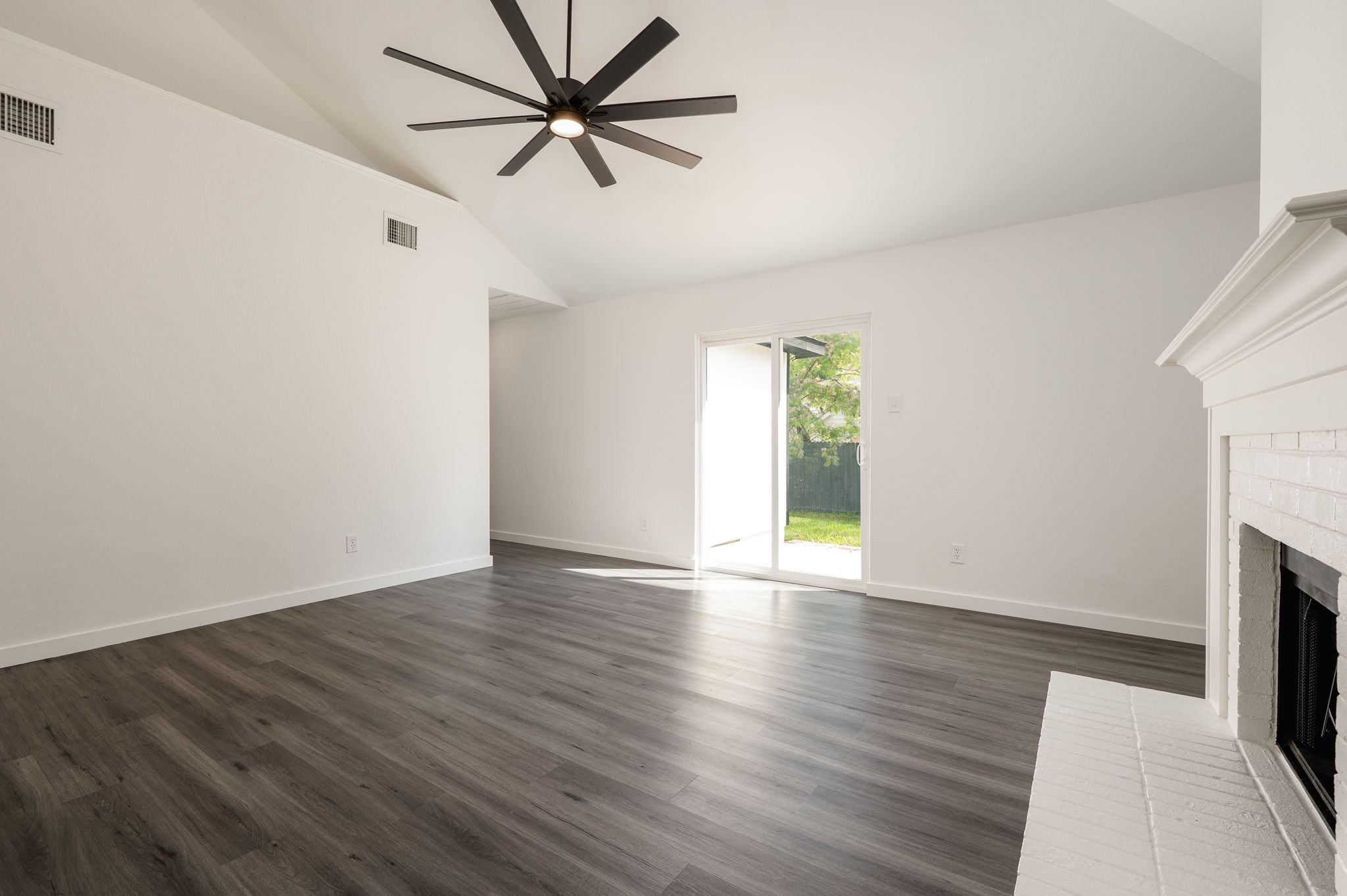 5620 Shady Springs Trail