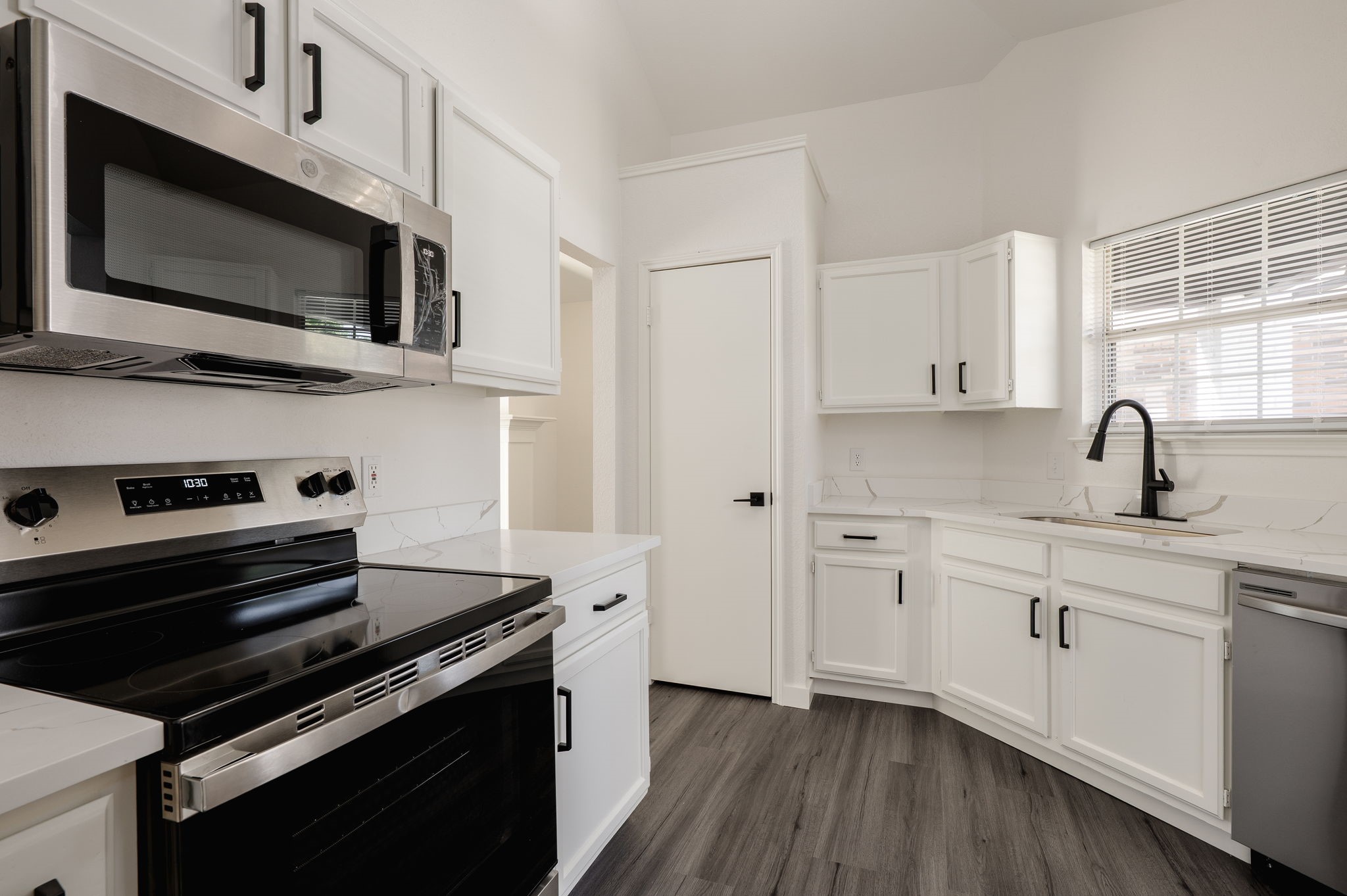 5620 Shady Springs Trail