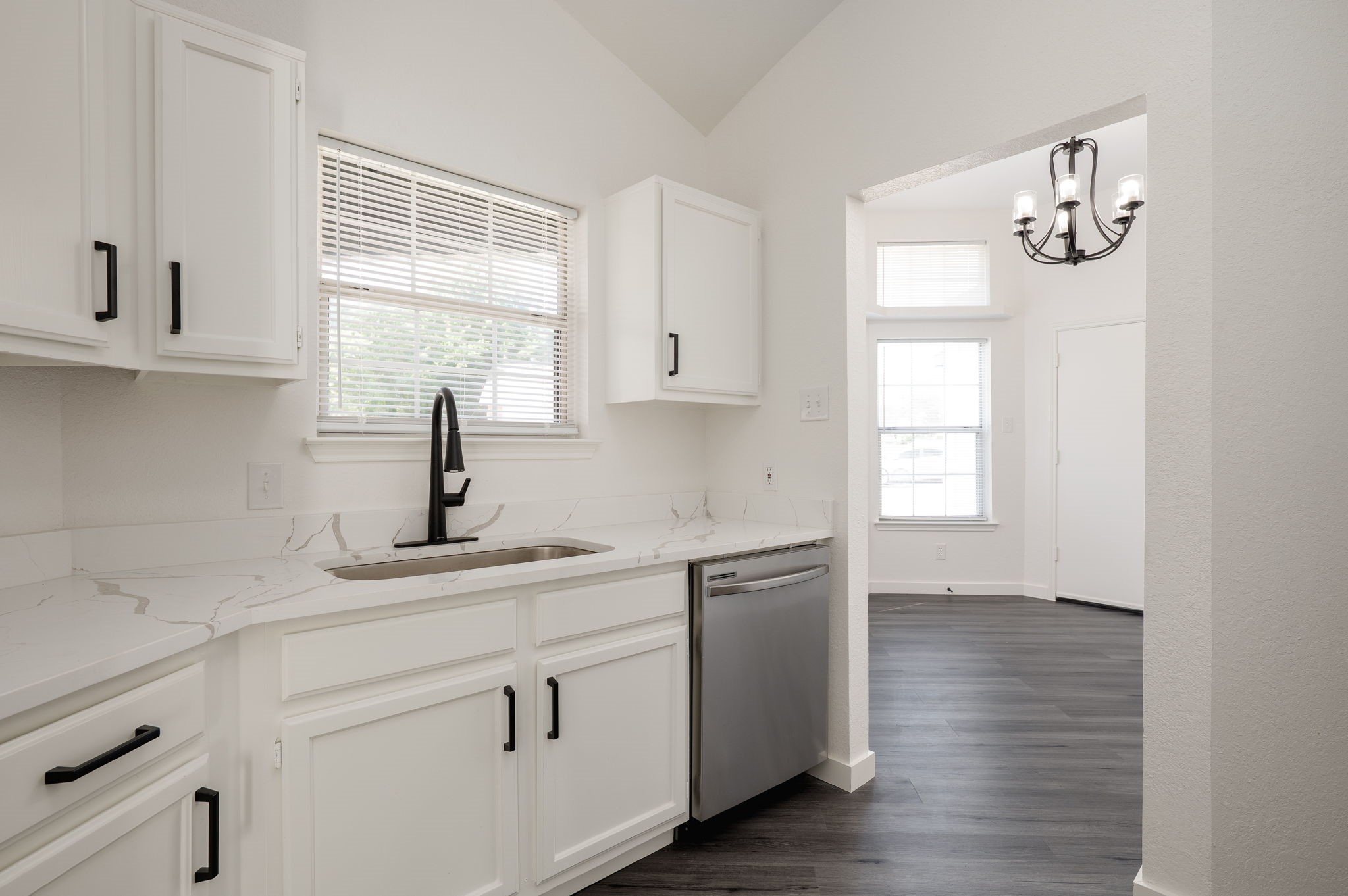 5620 Shady Springs Trail