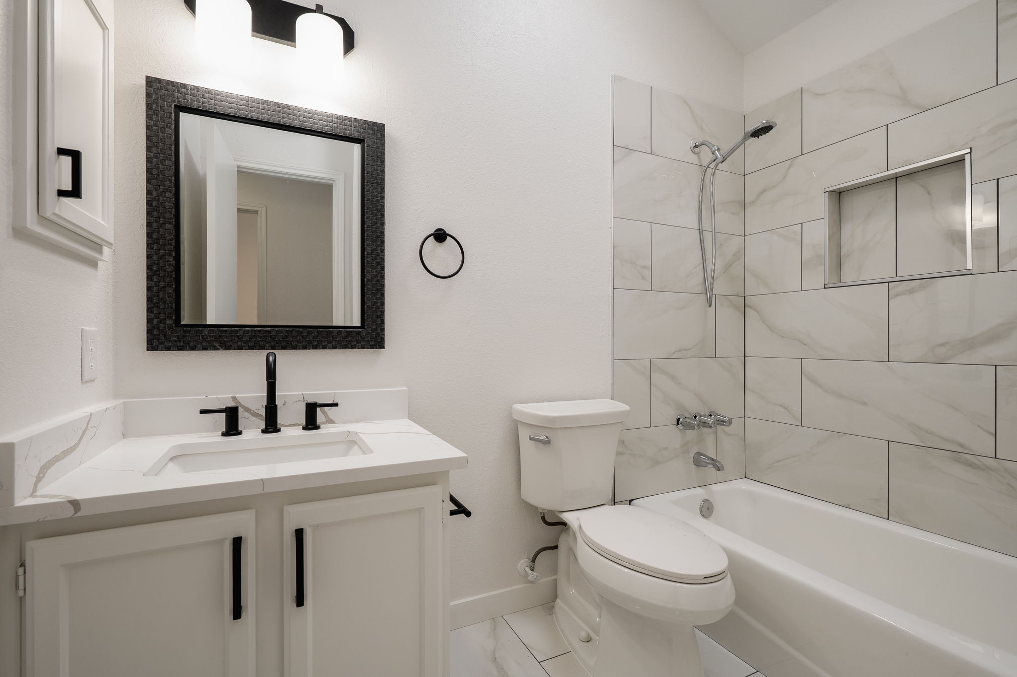 5620 Shady Springs Trail