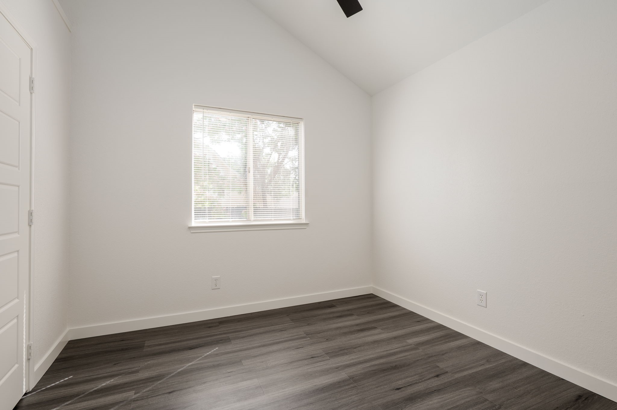 5620 Shady Springs Trail