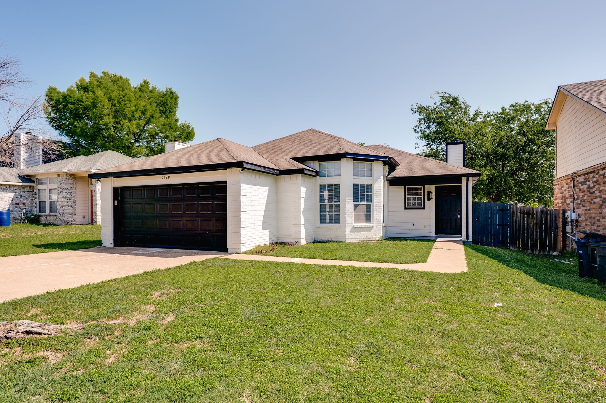 5620 Shady Springs Trail