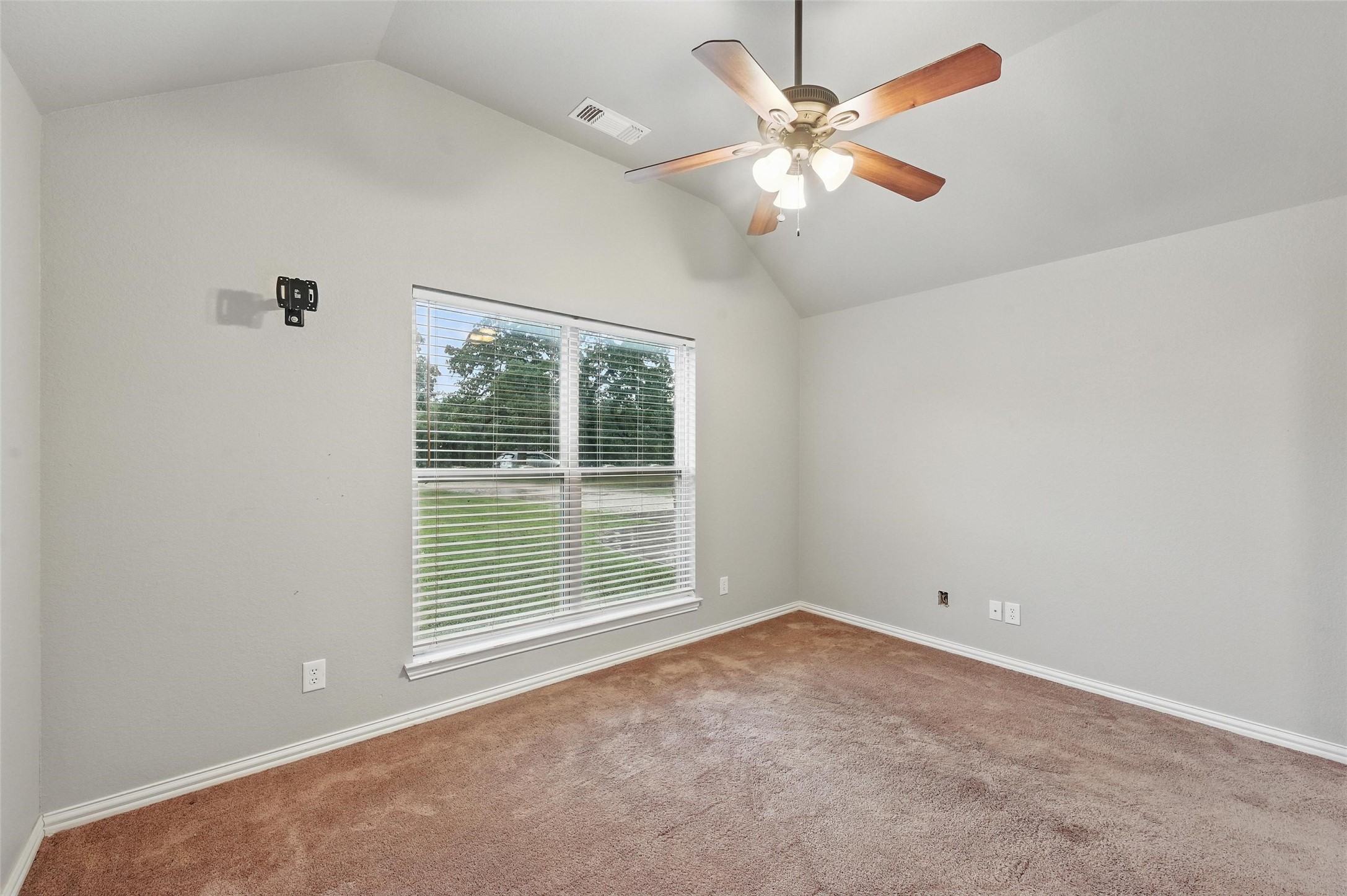 8109 County Road 804