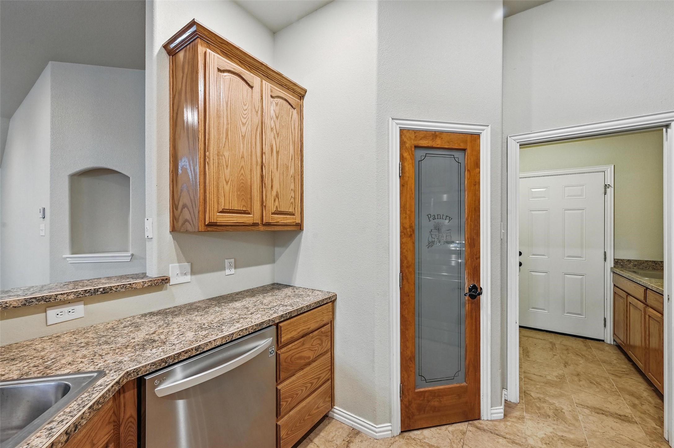 8109 County Road 804