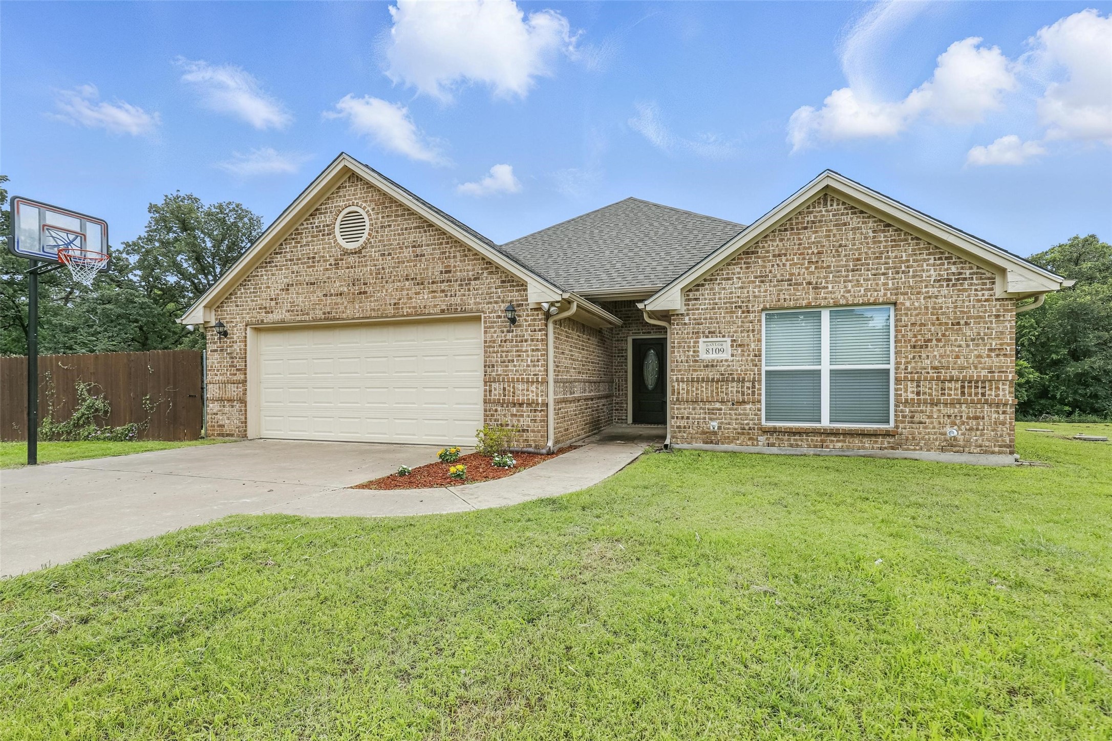 8109 County Road 804