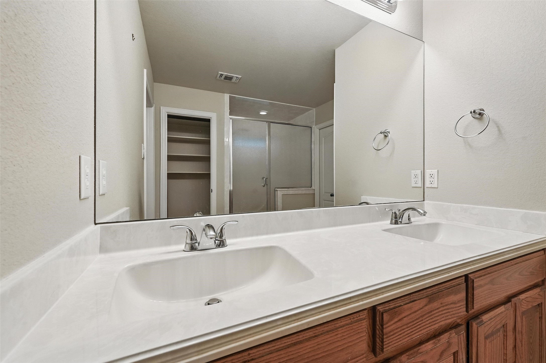 8109 County Road 804