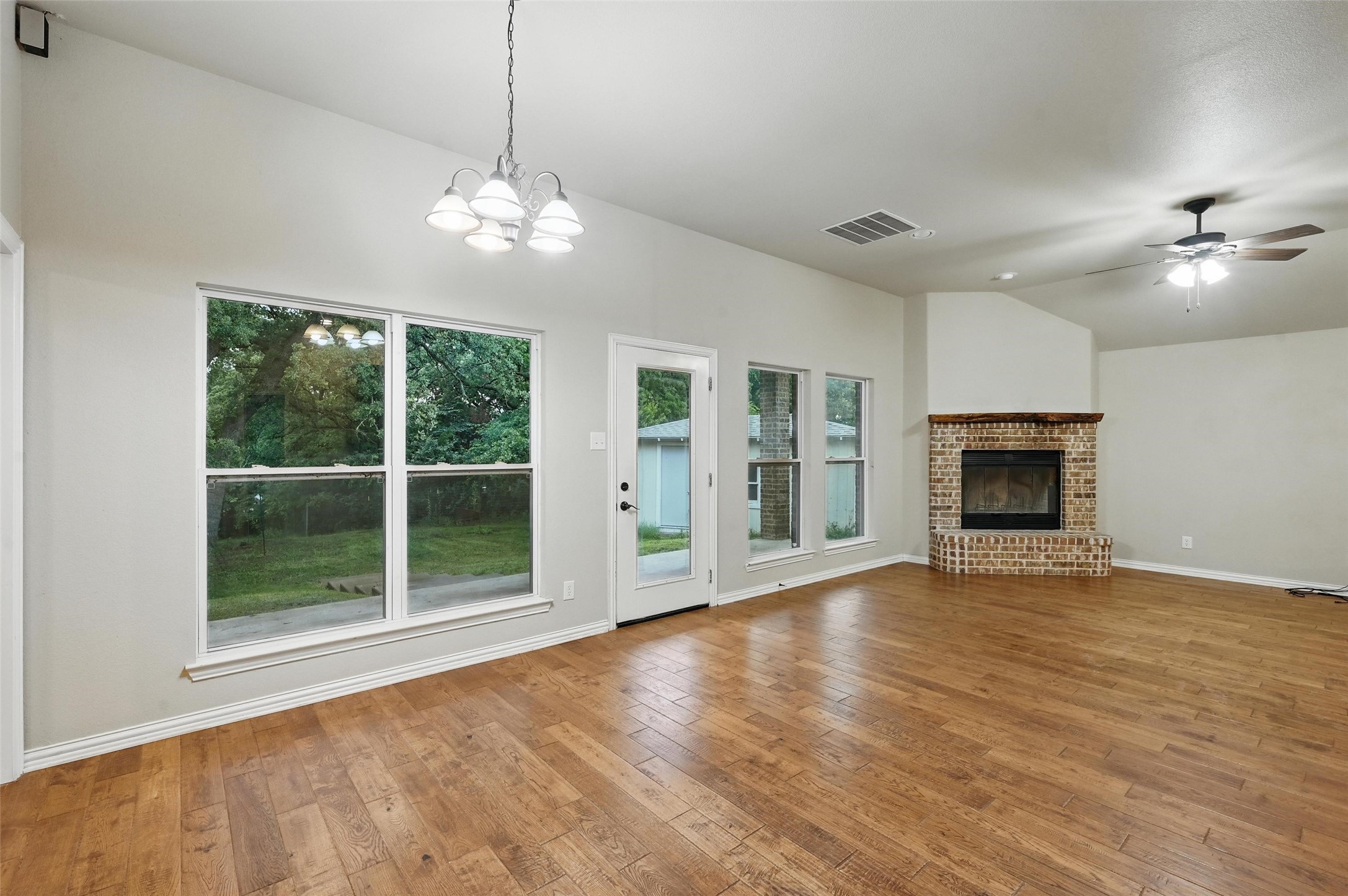 8109 County Road 804