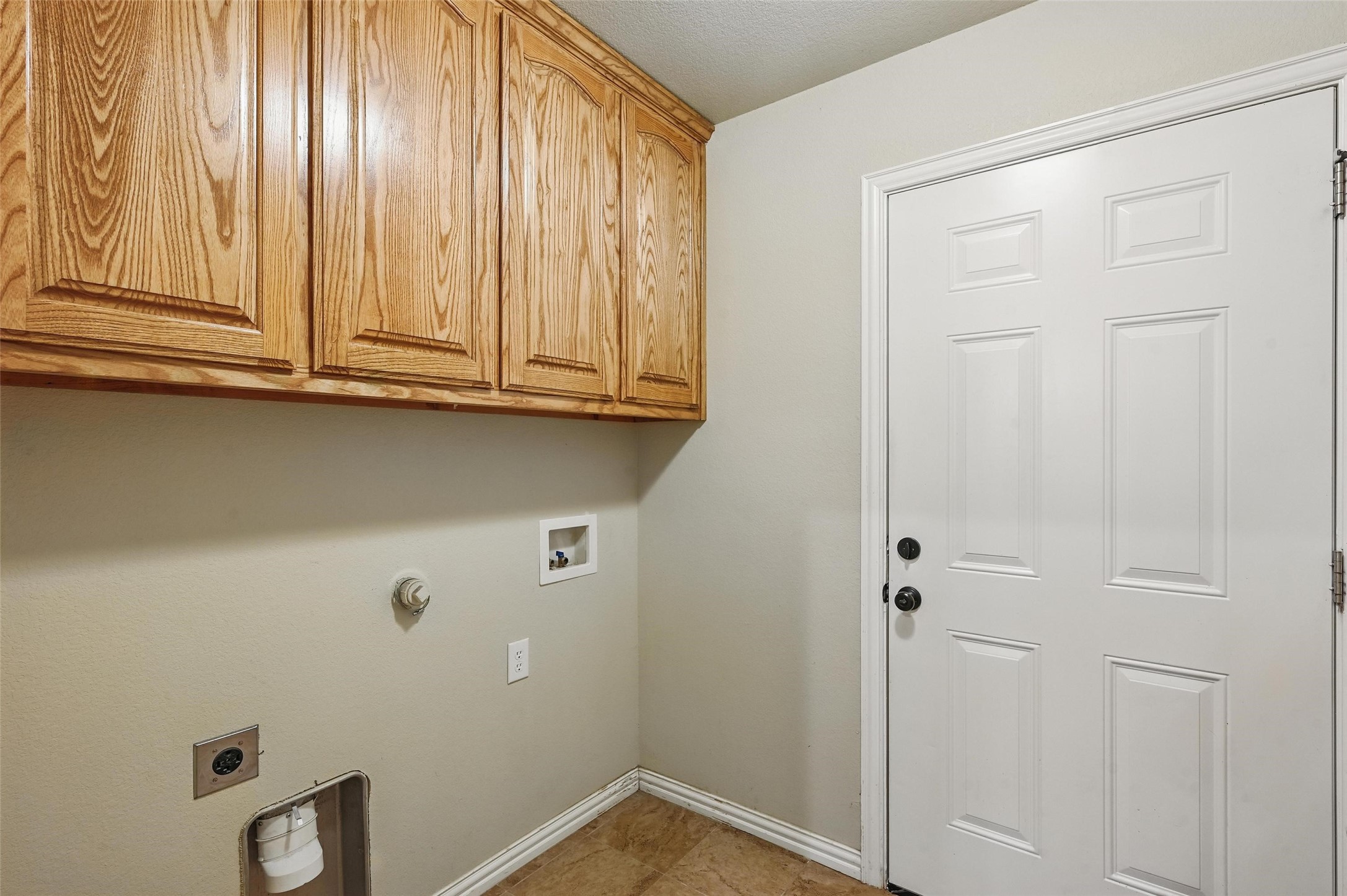 8109 County Road 804