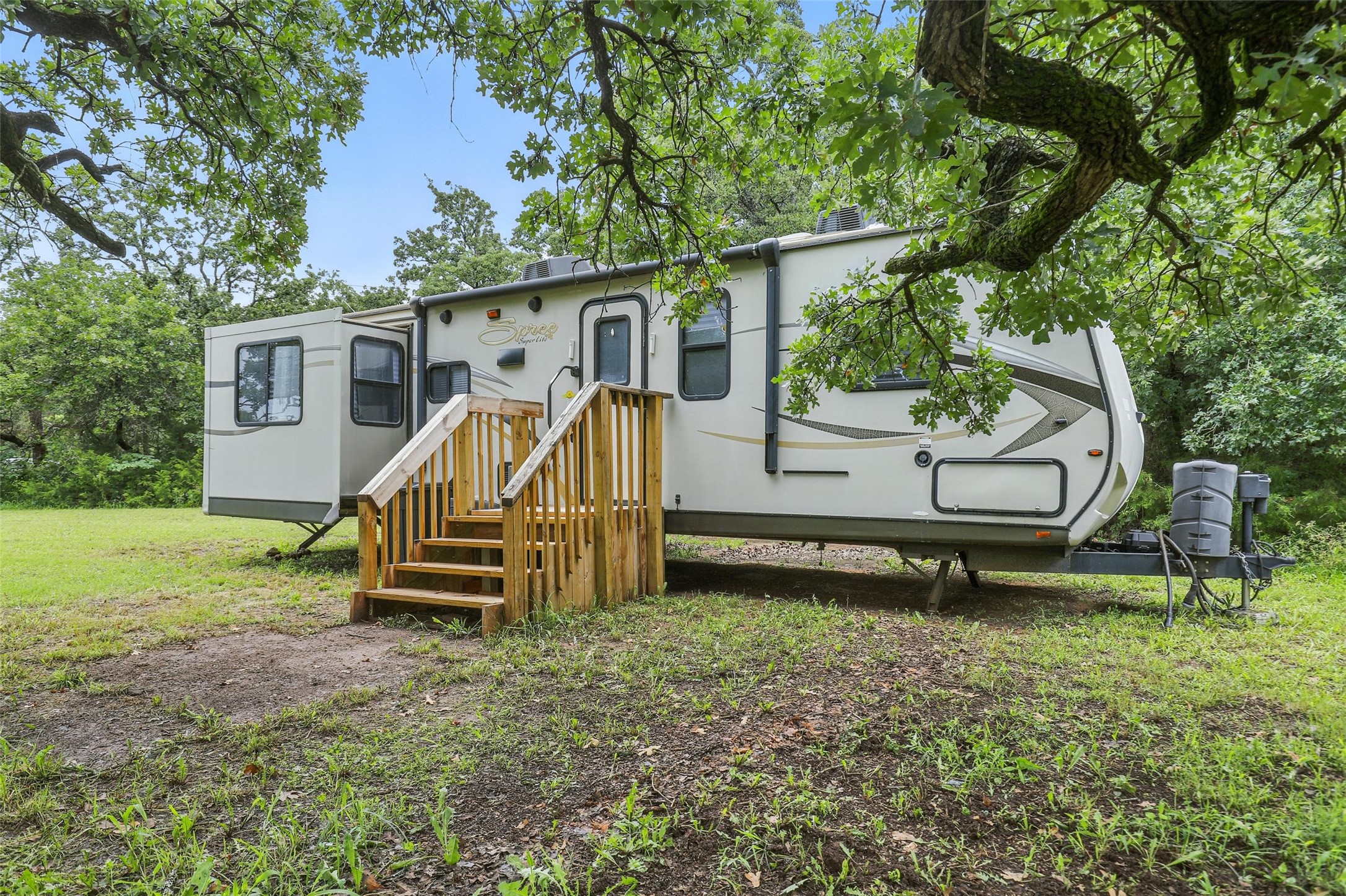 8109 County Road 804