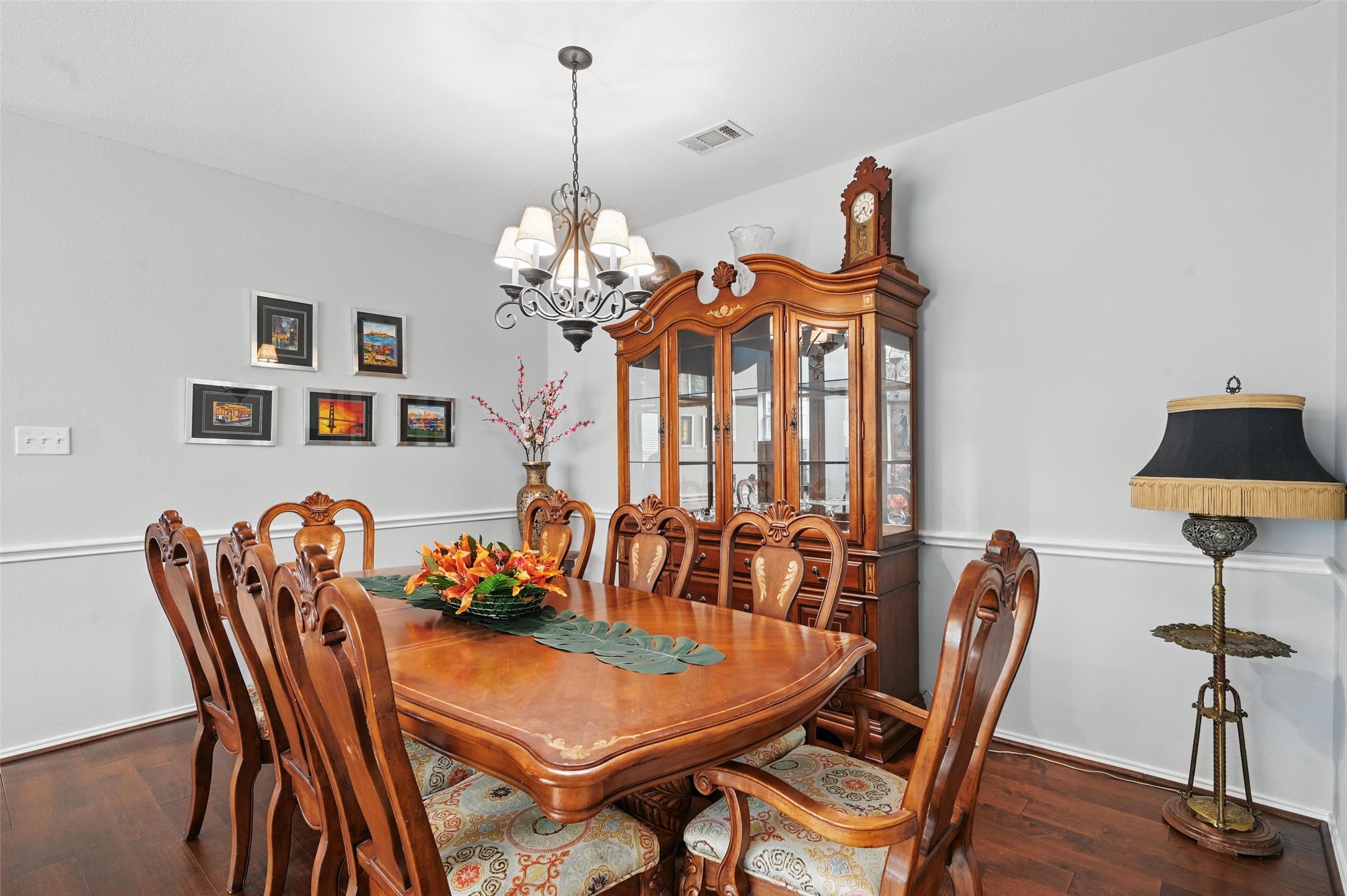 1436 Ravenwood Drive