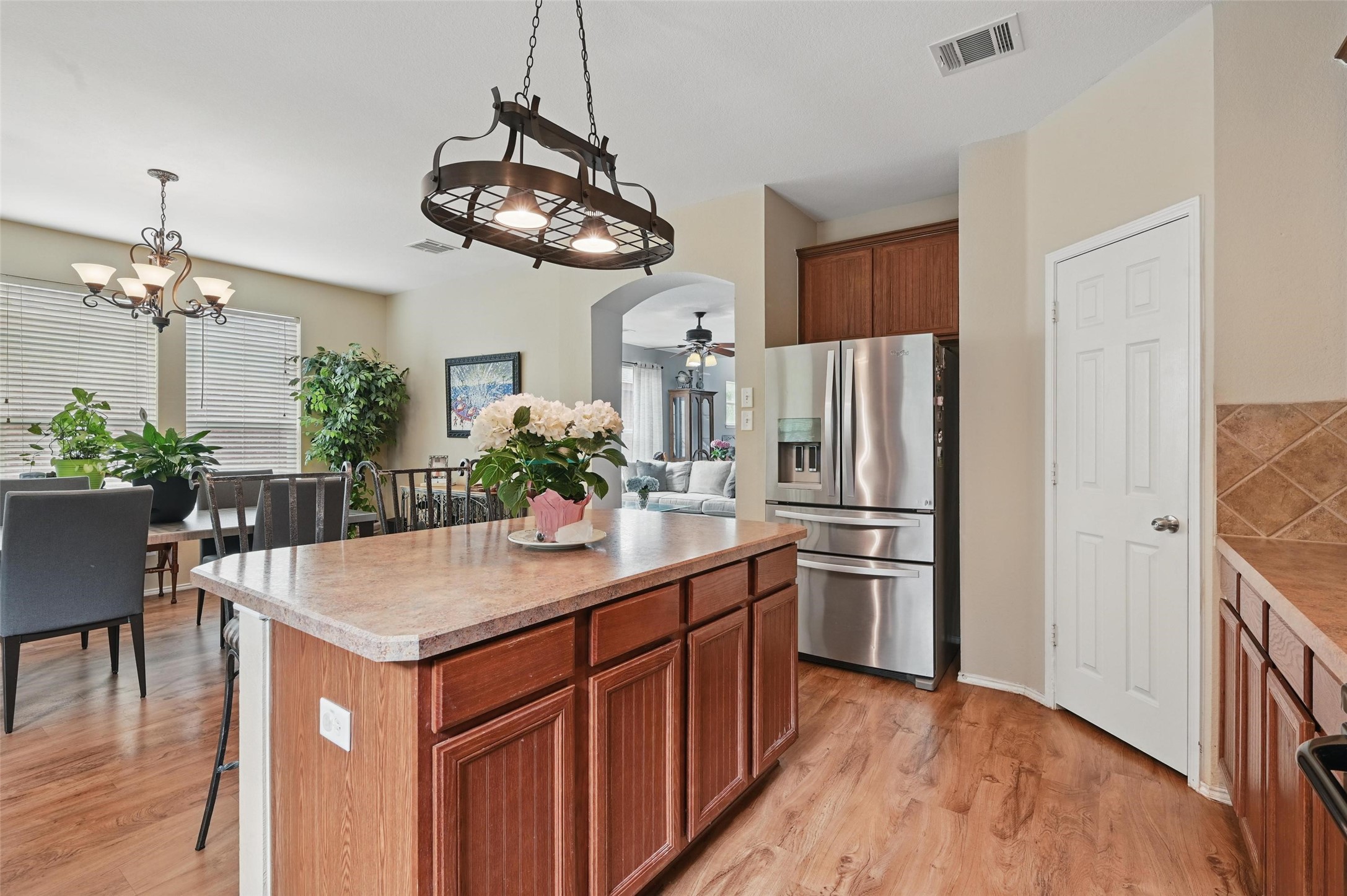 1436 Ravenwood Drive