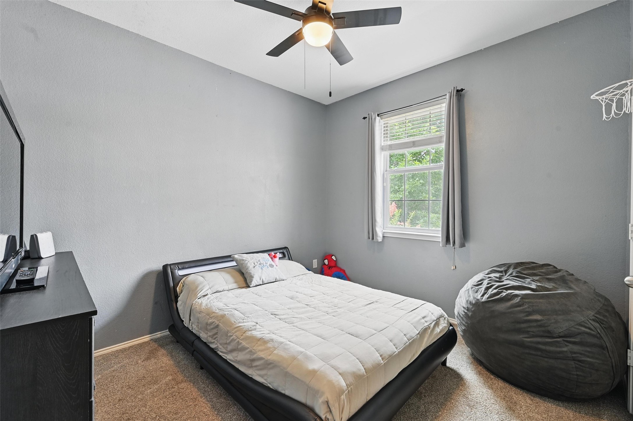 1436 Ravenwood Drive