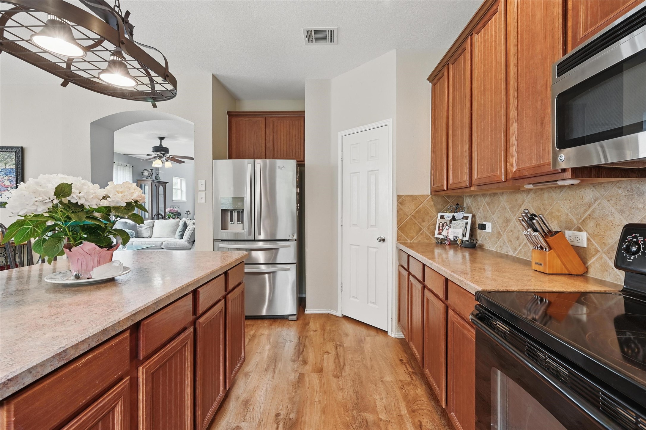 1436 Ravenwood Drive