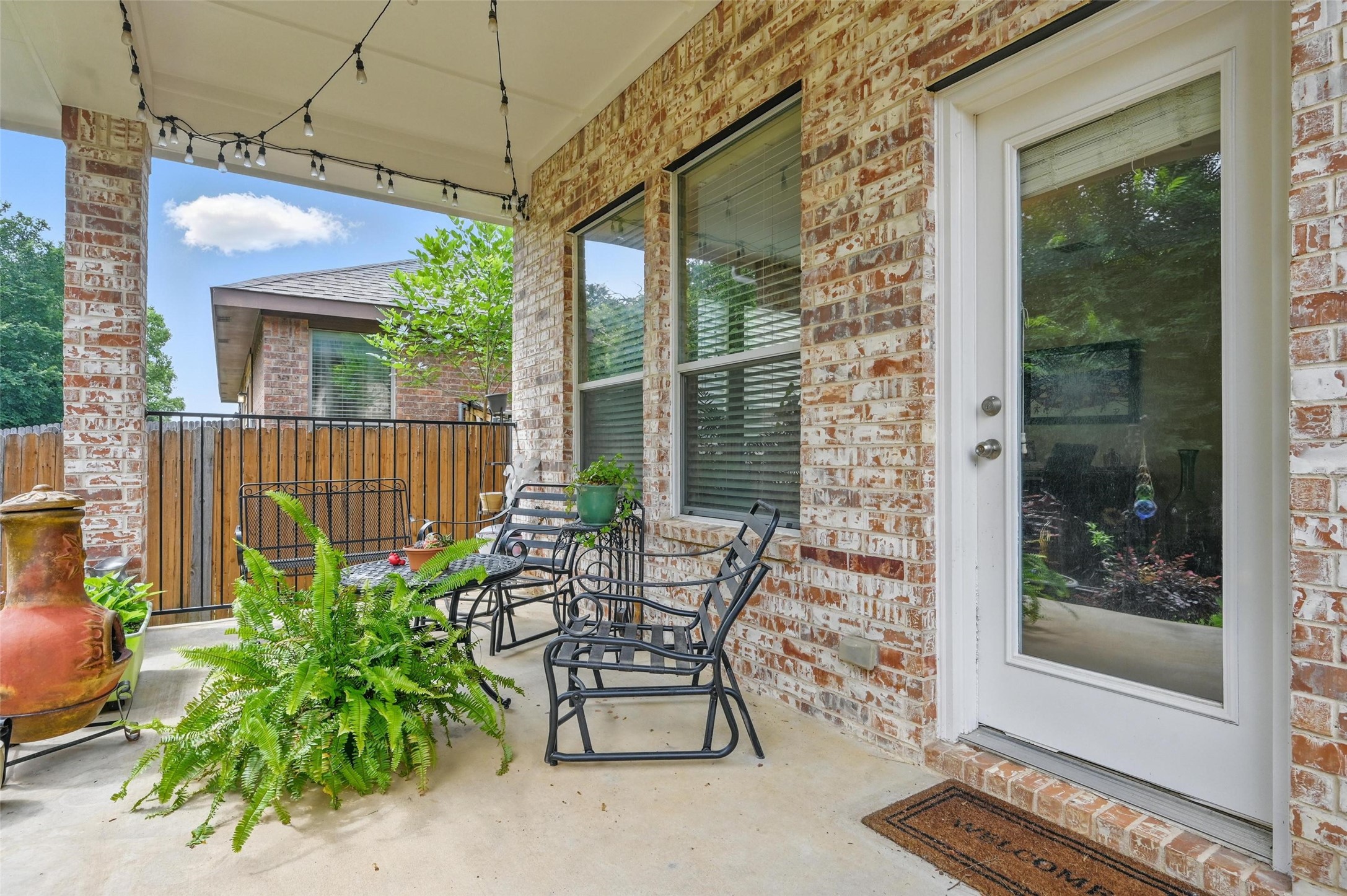 1436 Ravenwood Drive