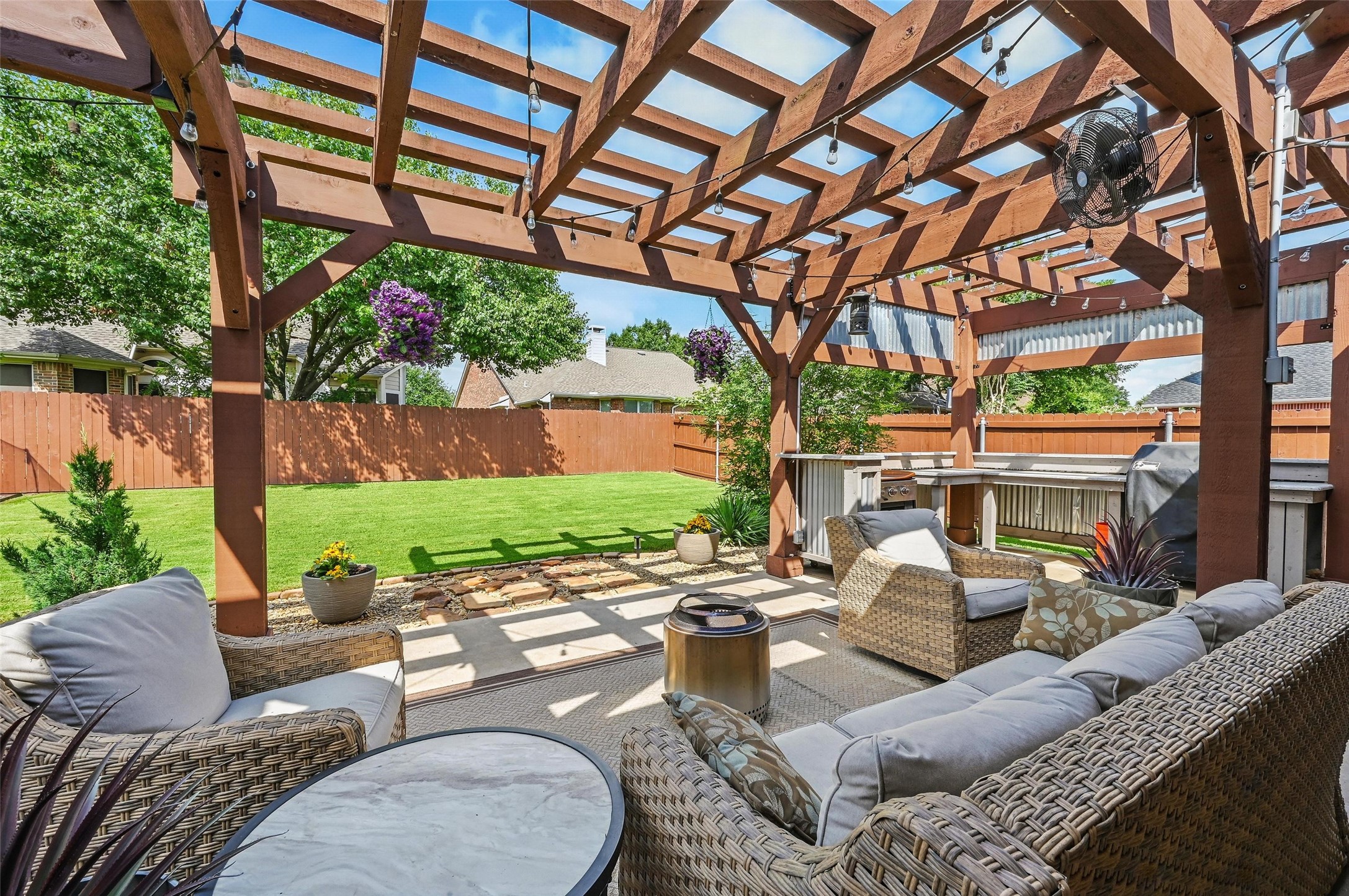 6857 Shoreway Drive