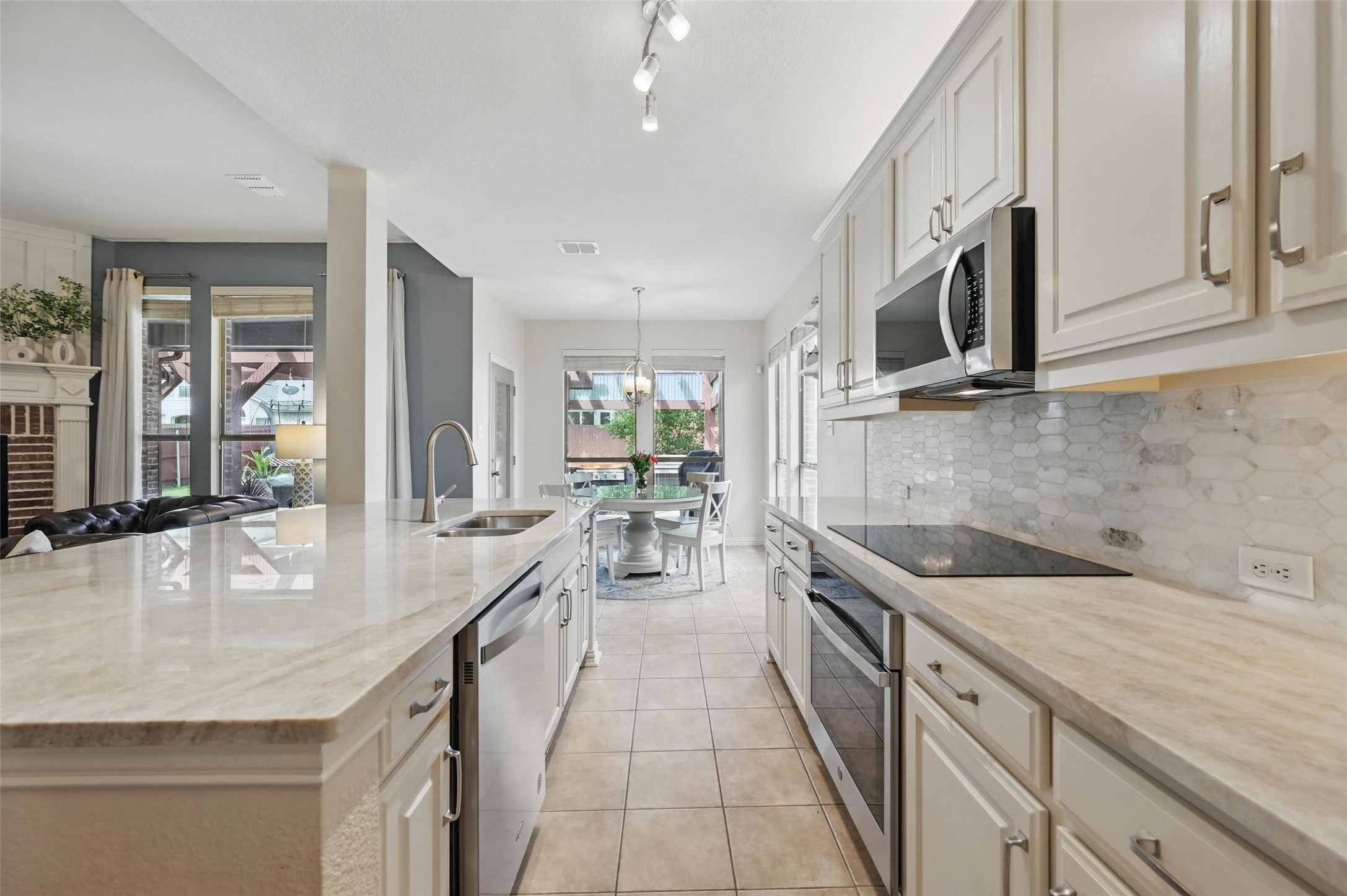 6857 Shoreway Drive