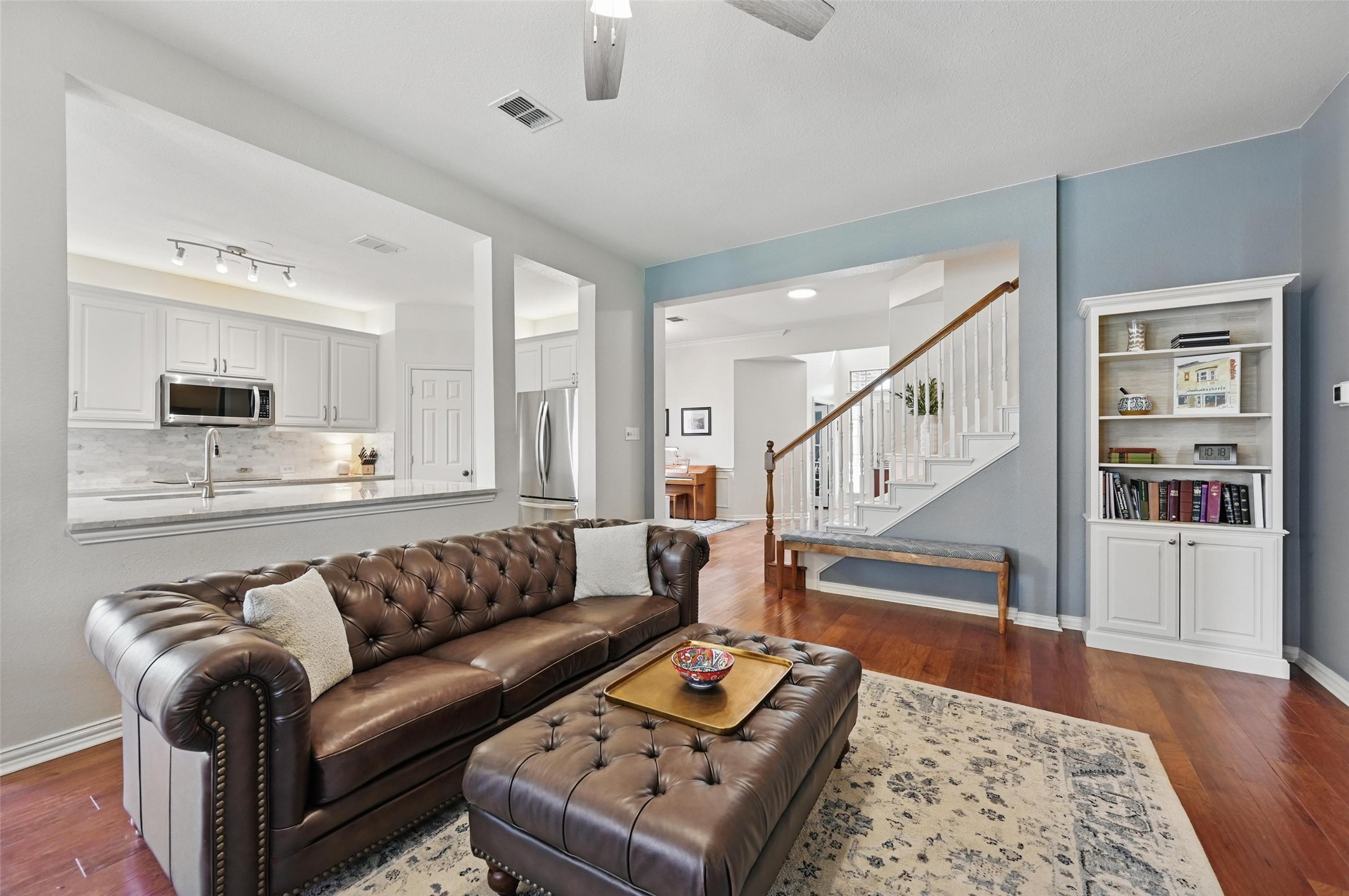 6857 Shoreway Drive