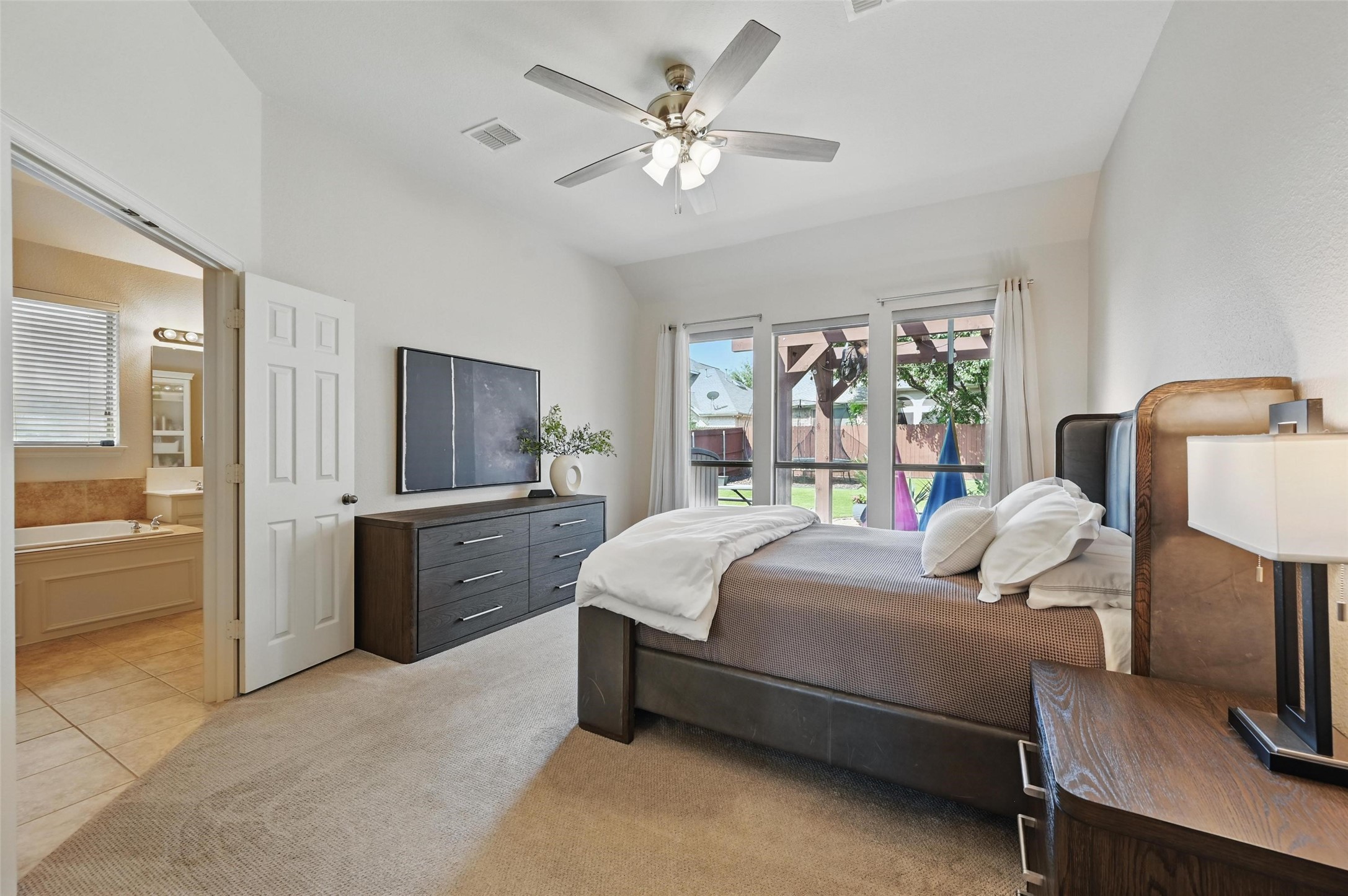 6857 Shoreway Drive