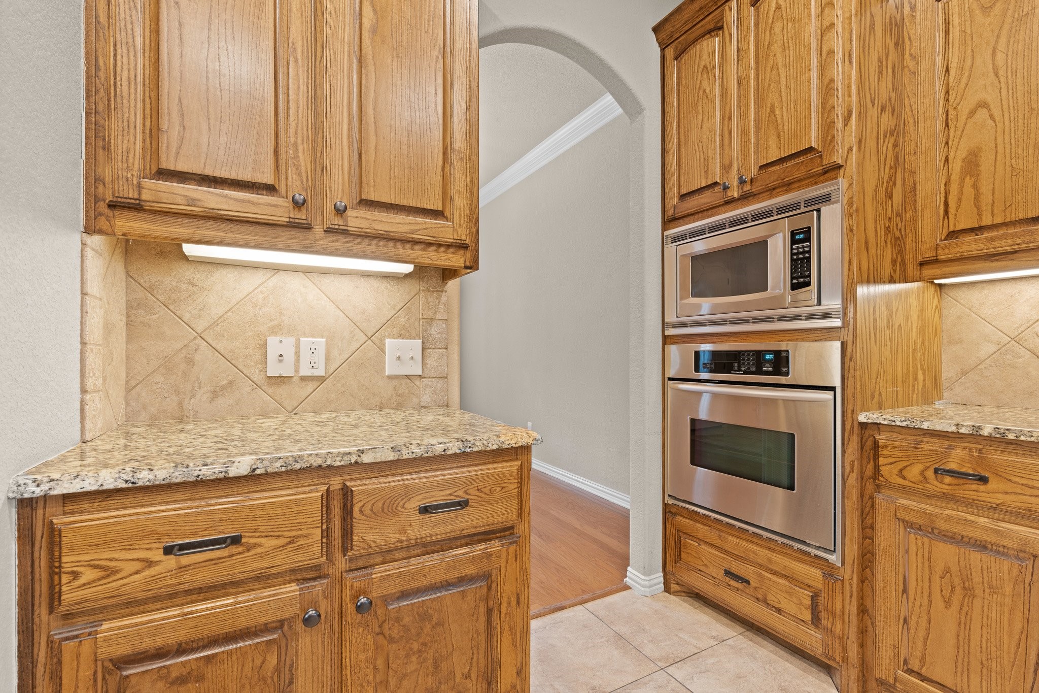 401 Shumard Oak Trail