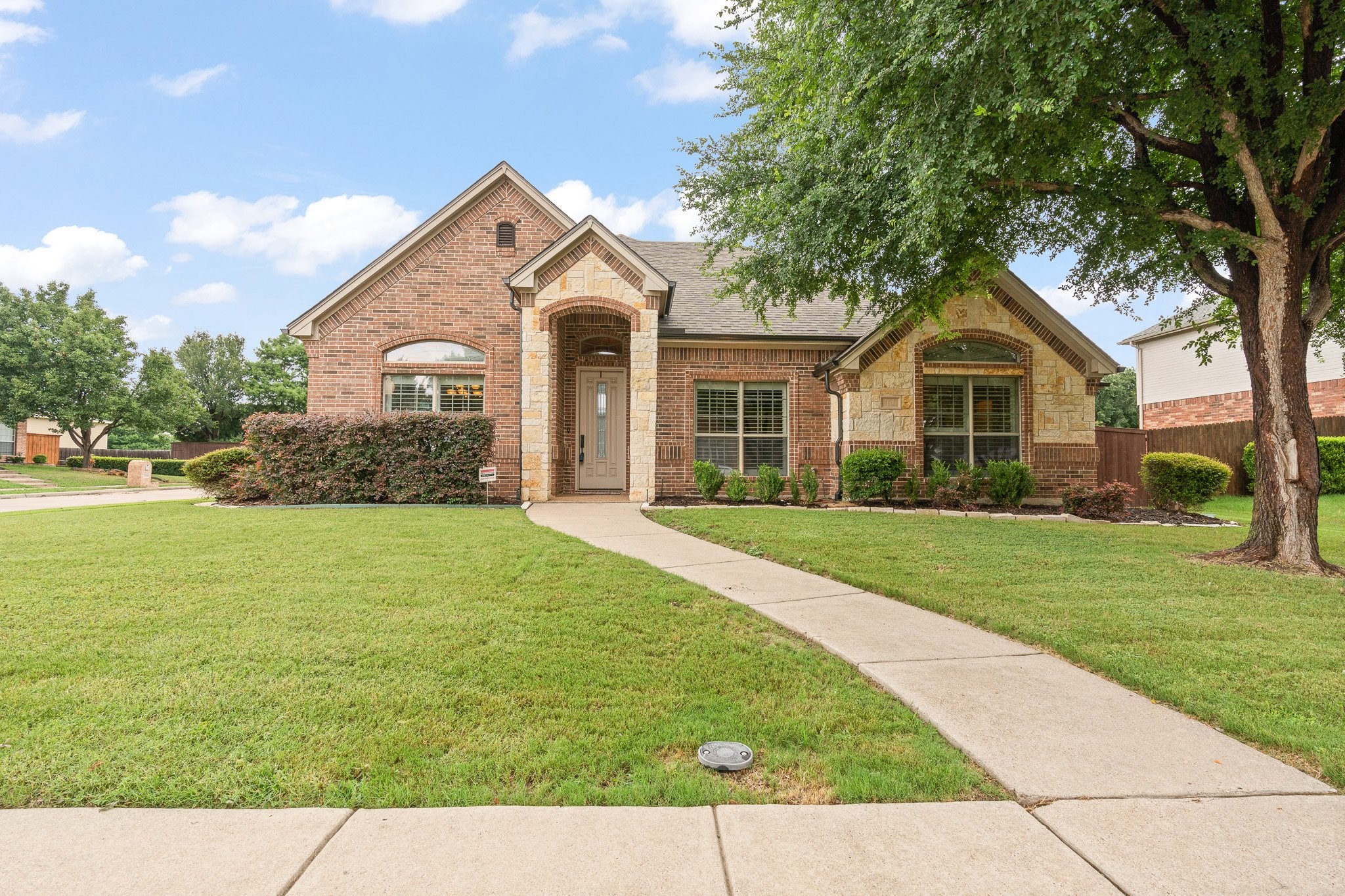 401 Shumard Oak Trail