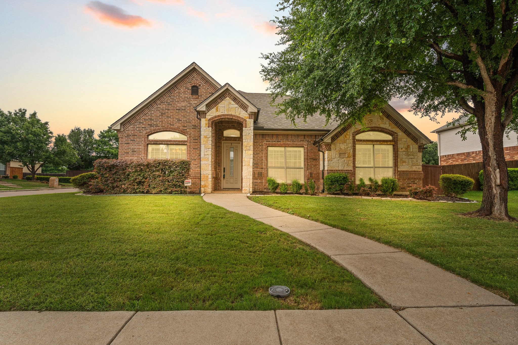 401 Shumard Oak Trail