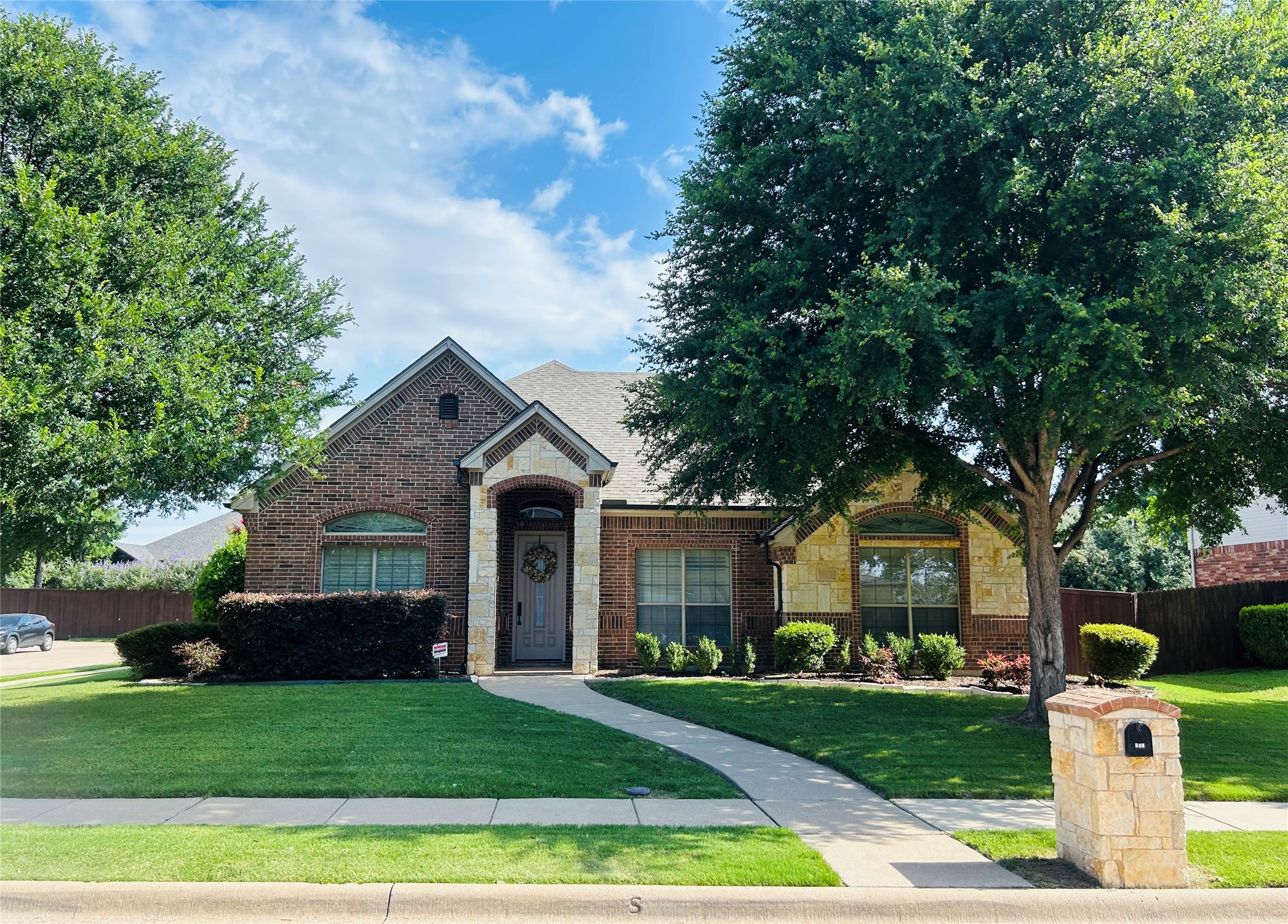 401 Shumard Oak Trail