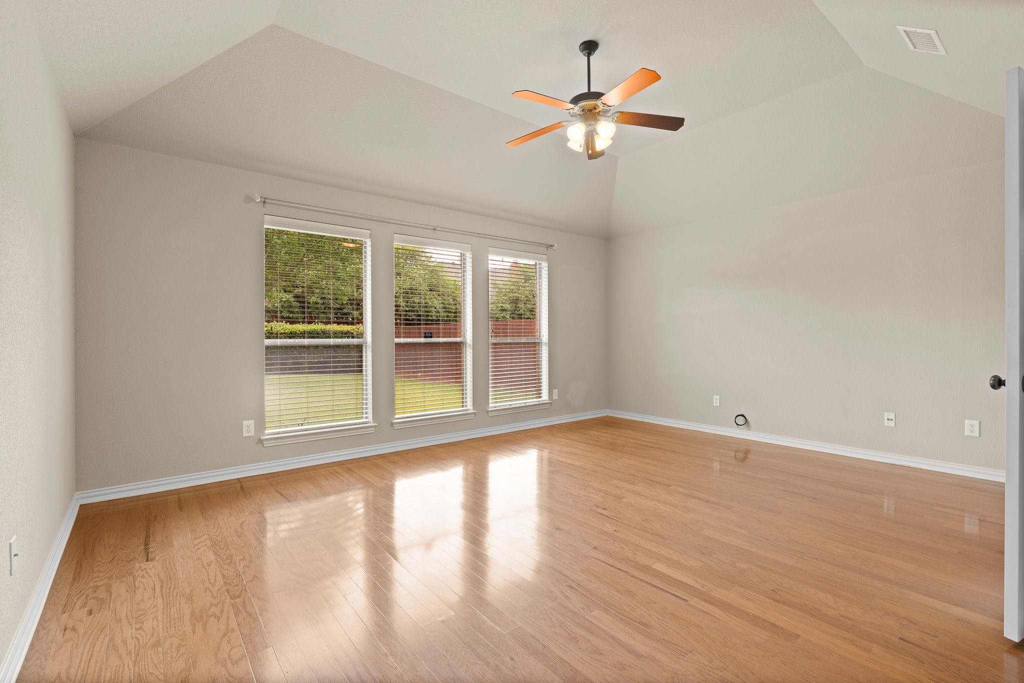 401 Shumard Oak Trail