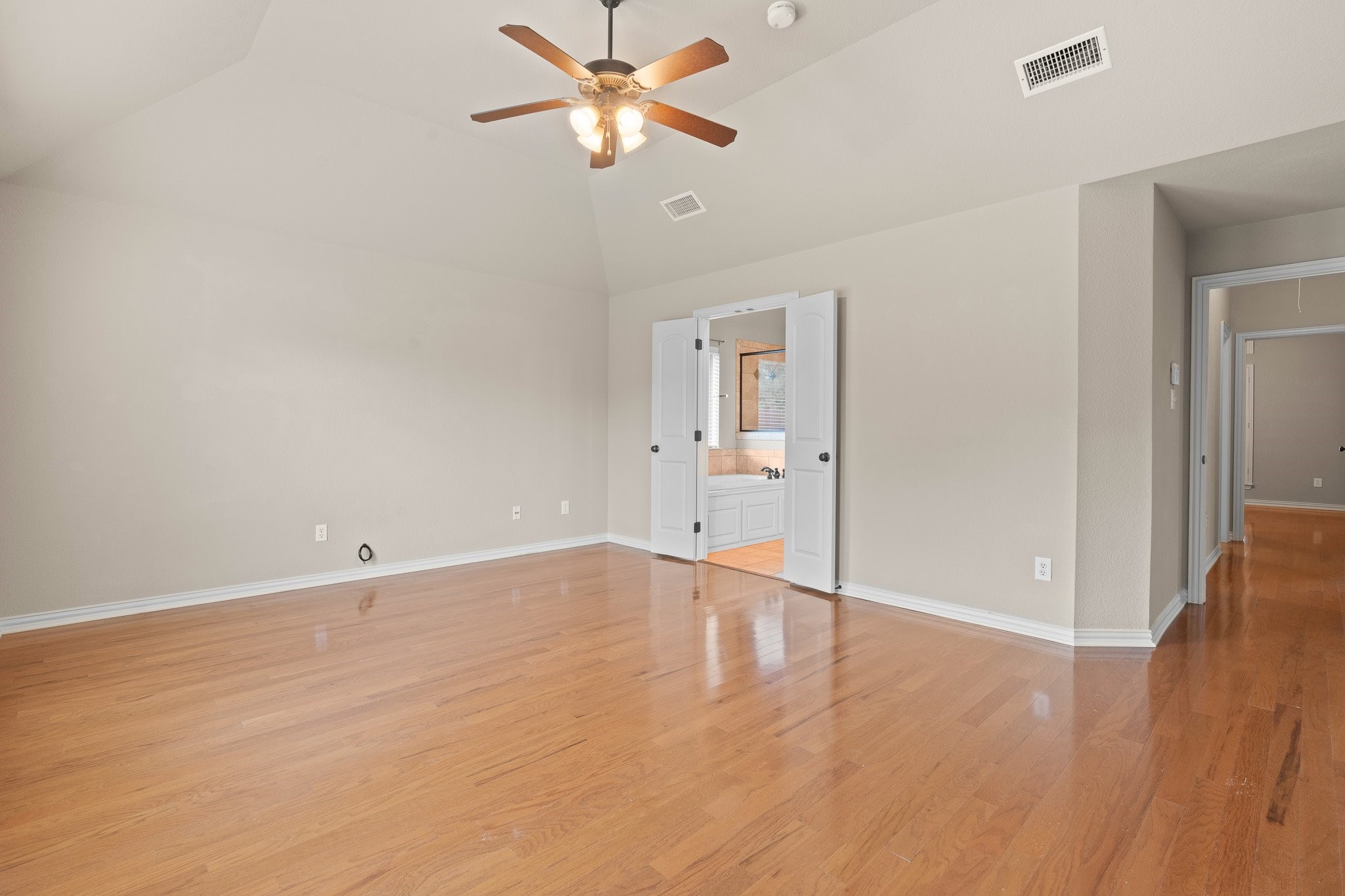 401 Shumard Oak Trail