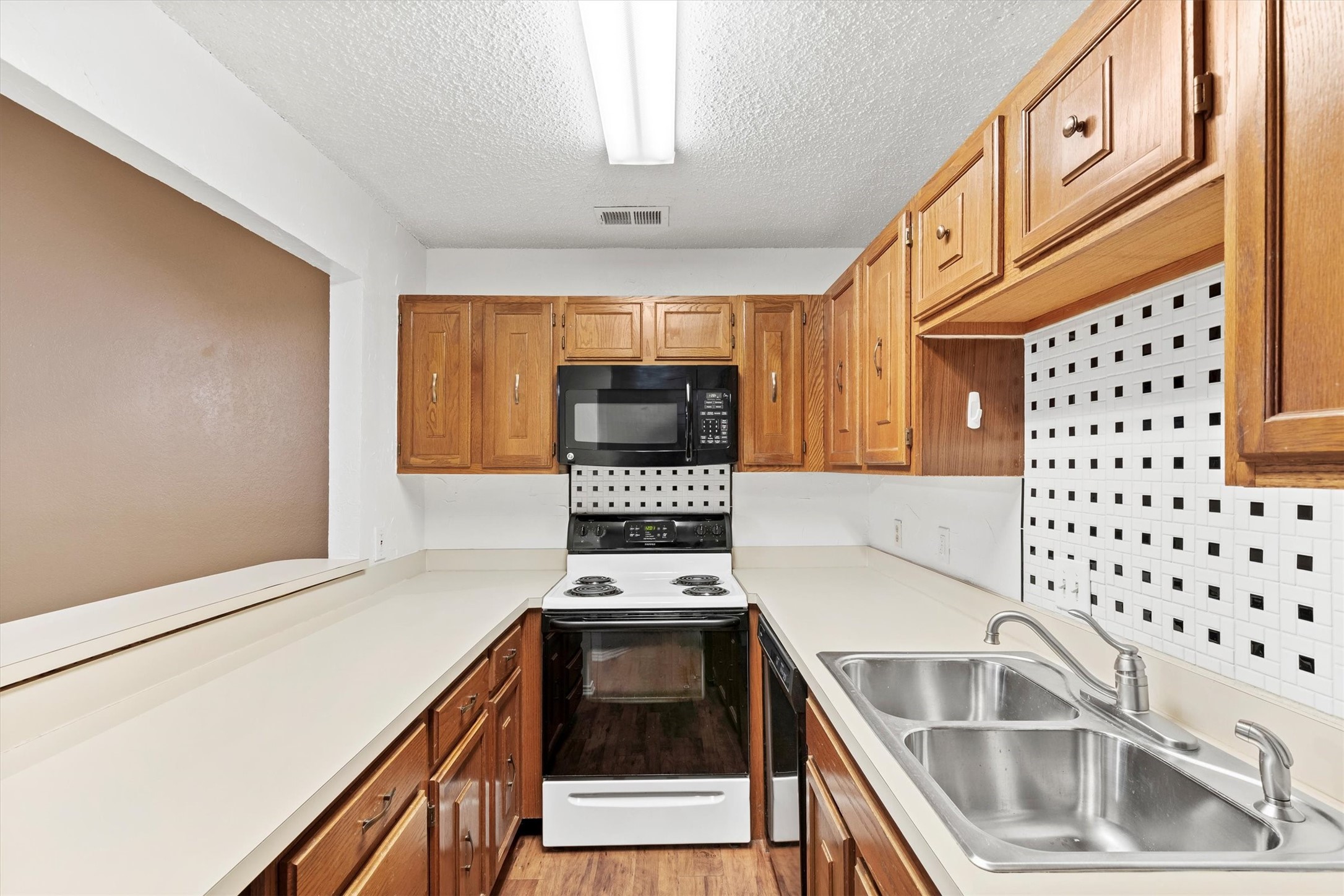 4506 Forestgate Drive
