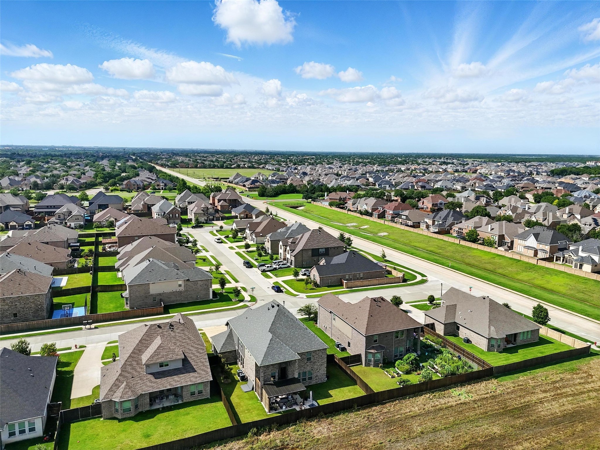 2711 Fleur De Lis Lane