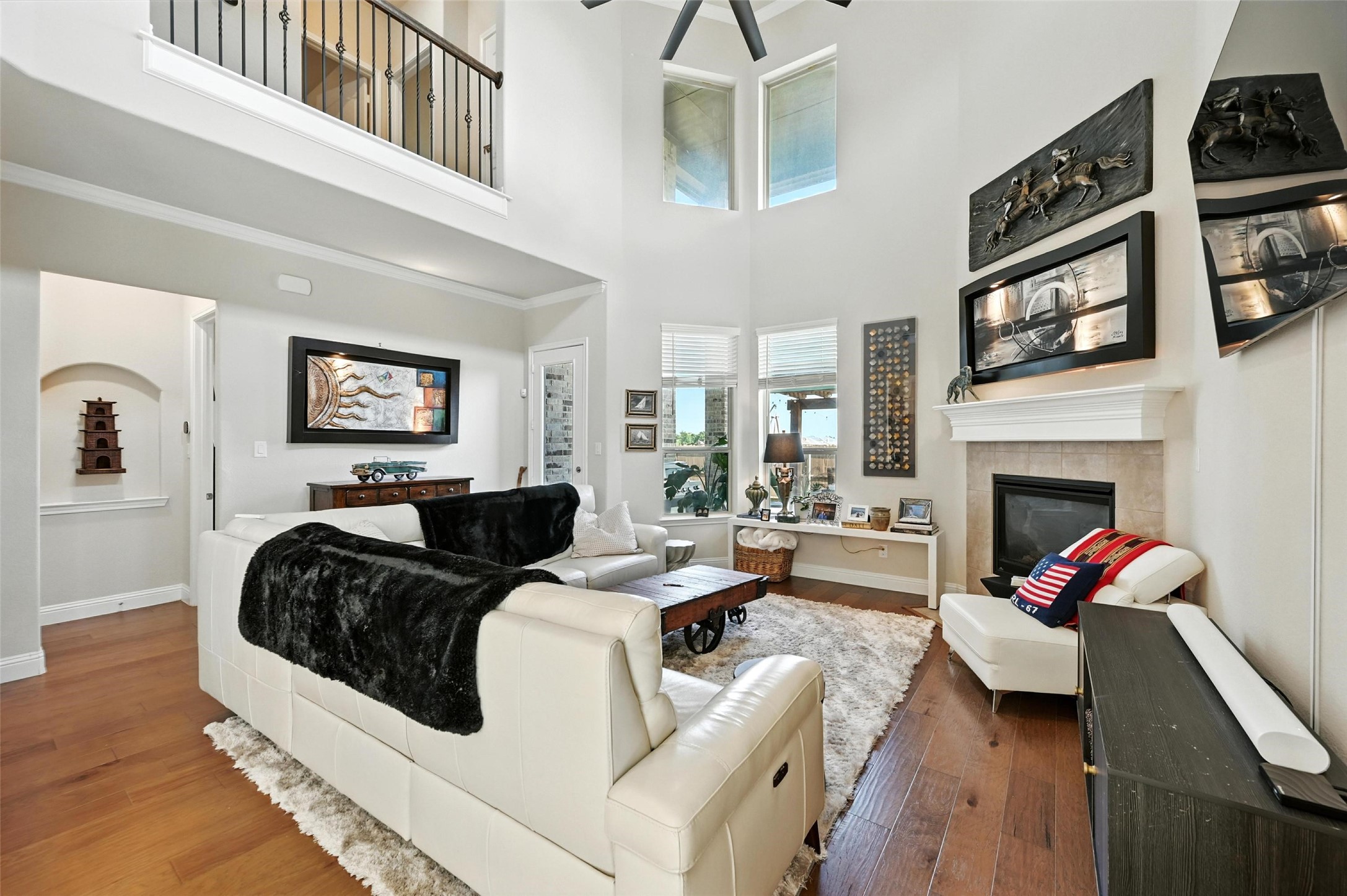 2711 Fleur De Lis Lane