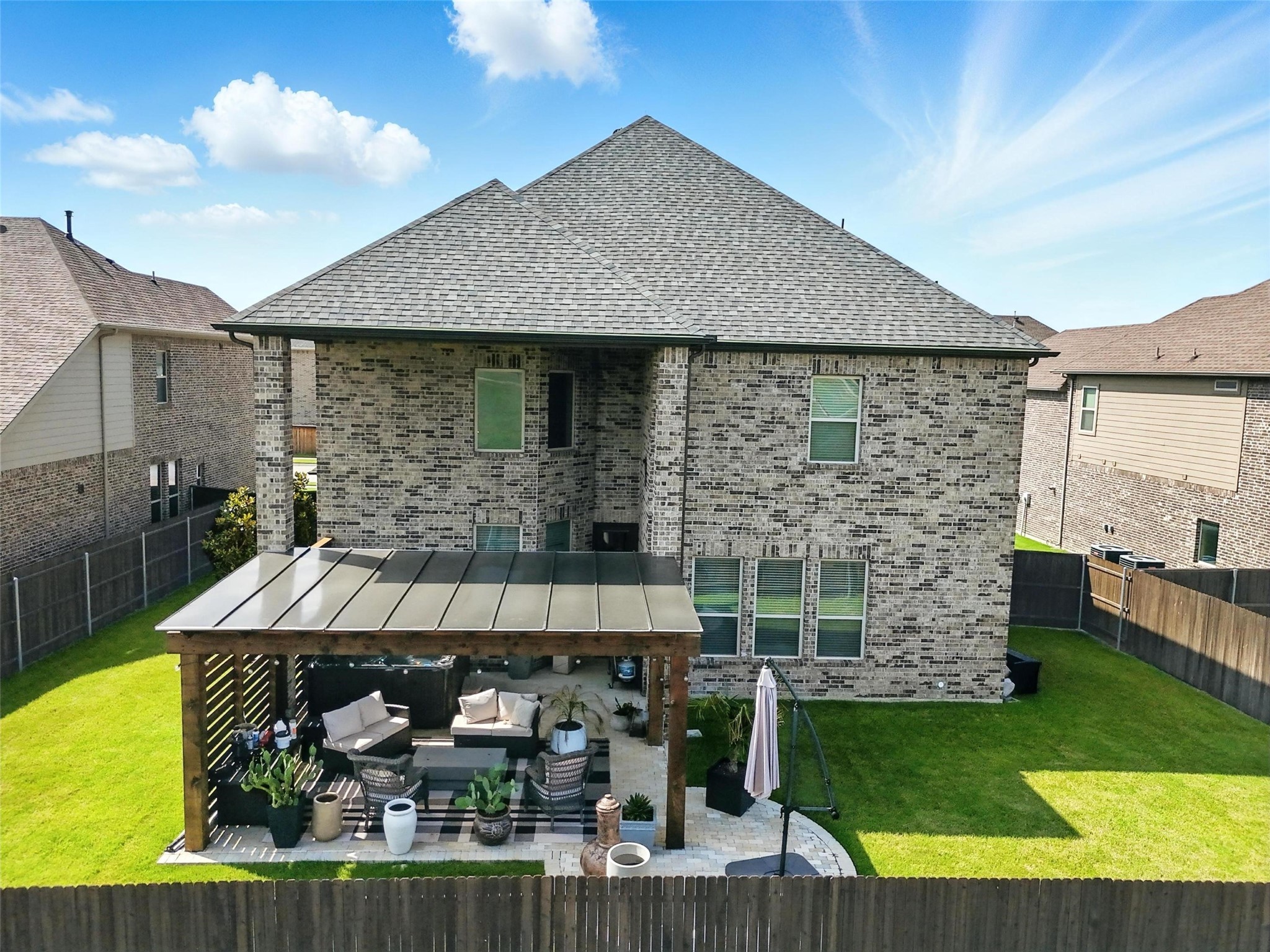 2711 Fleur De Lis Lane