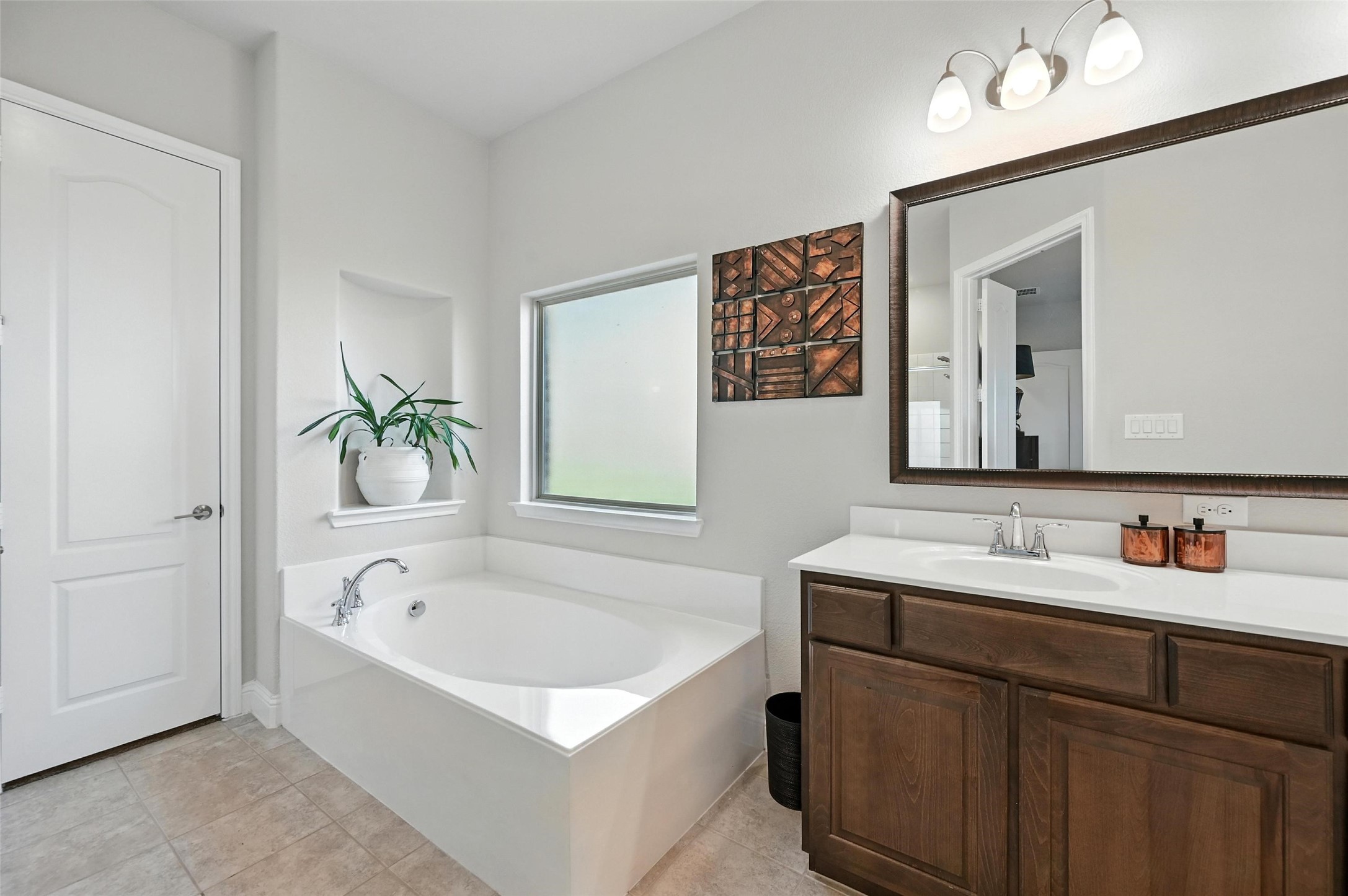 2711 Fleur De Lis Lane